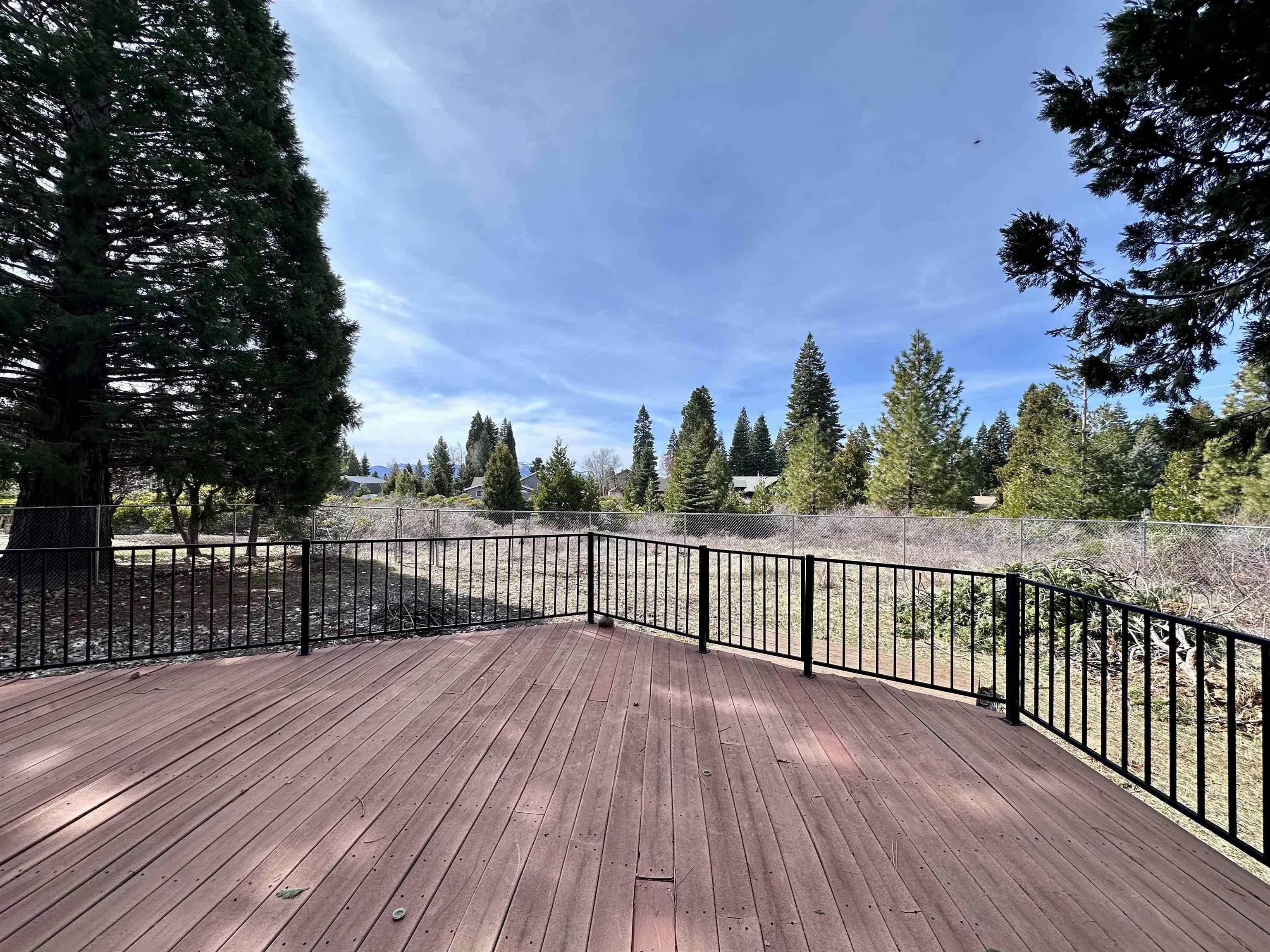 3312 Hill Crest Drive, Lake Almanor, Texas image 23