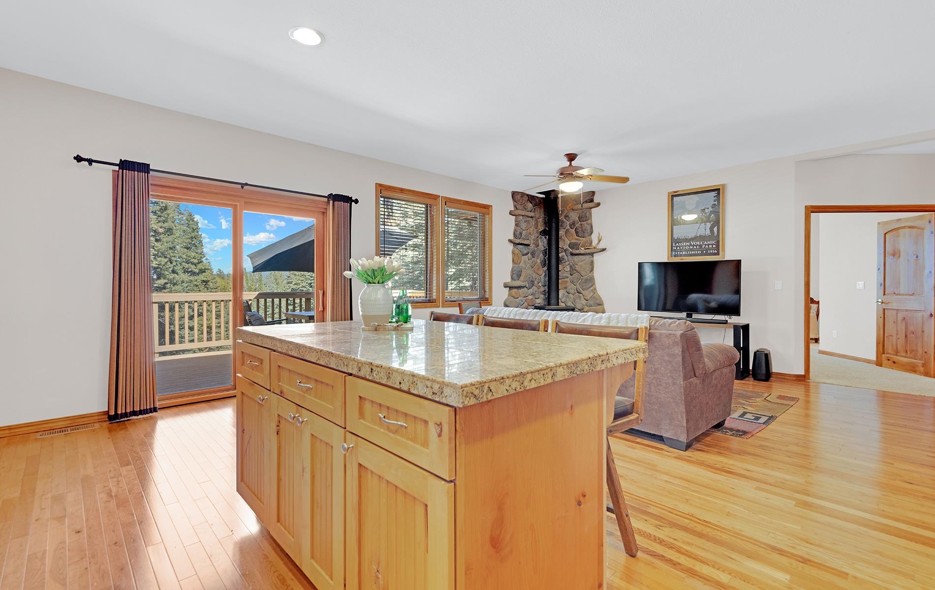 627 Deep Forest Road, Lake Almanor, New Mexico image 12