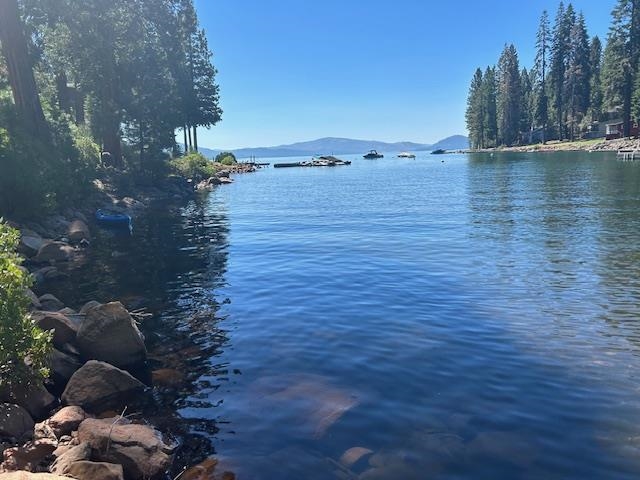 162 Peninsula Drive, Lake Almanor, California image 3