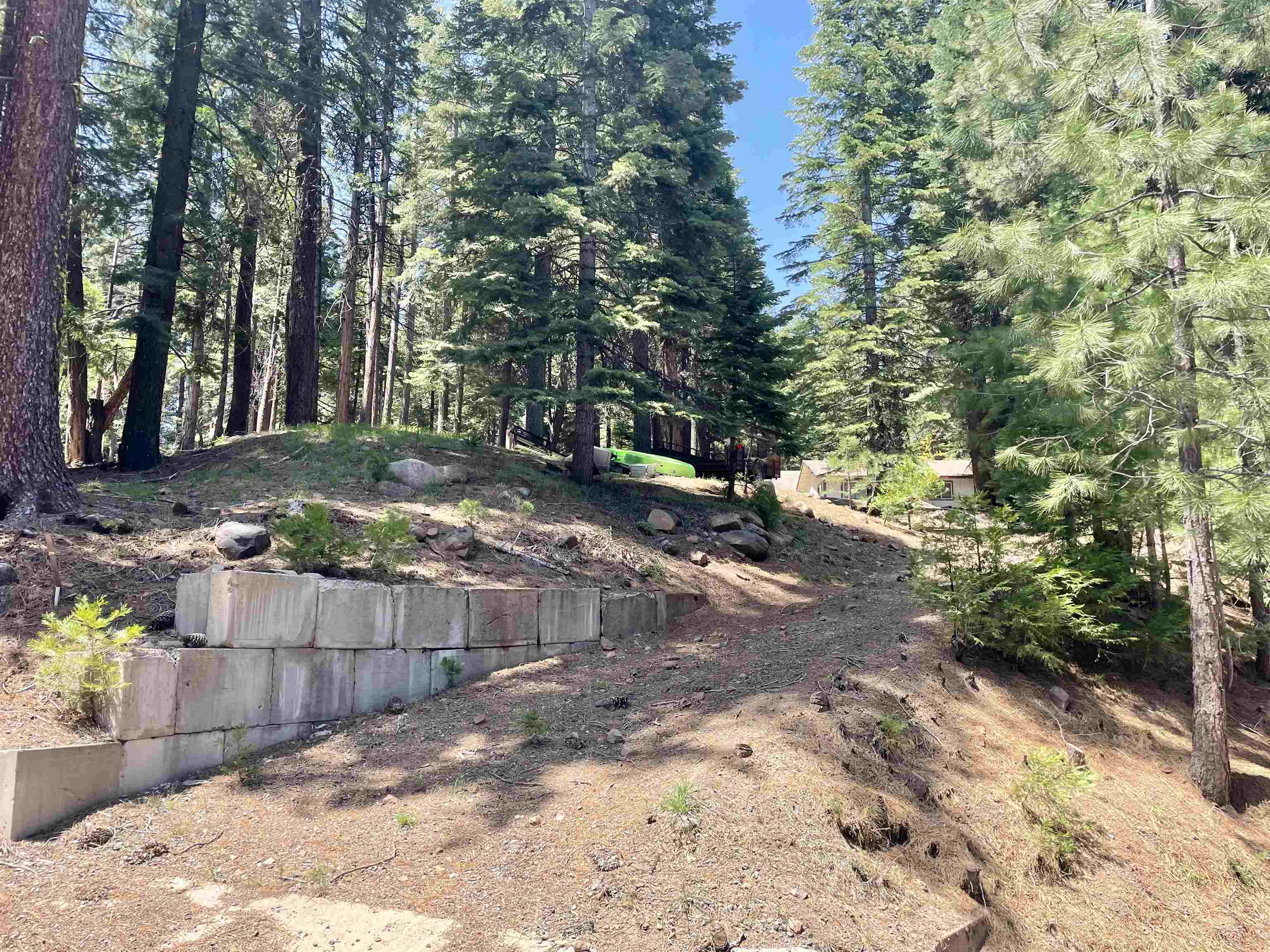 671 E Mountain Ridge Road, Lake Almanor, California image 2