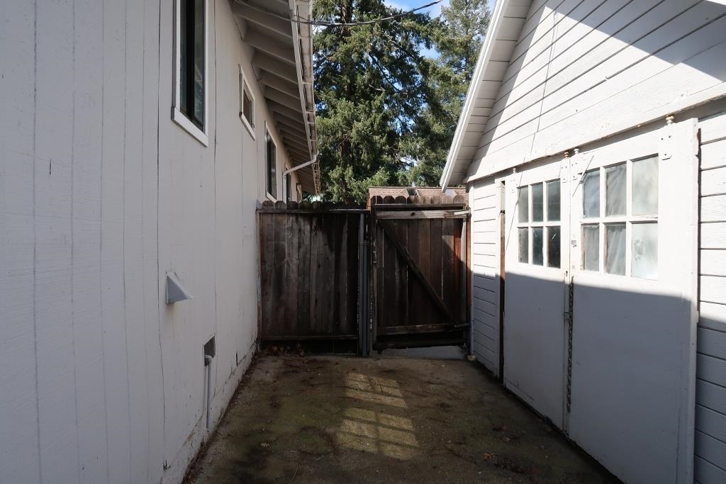 2133 SW Center Street, Quincy, California image 14