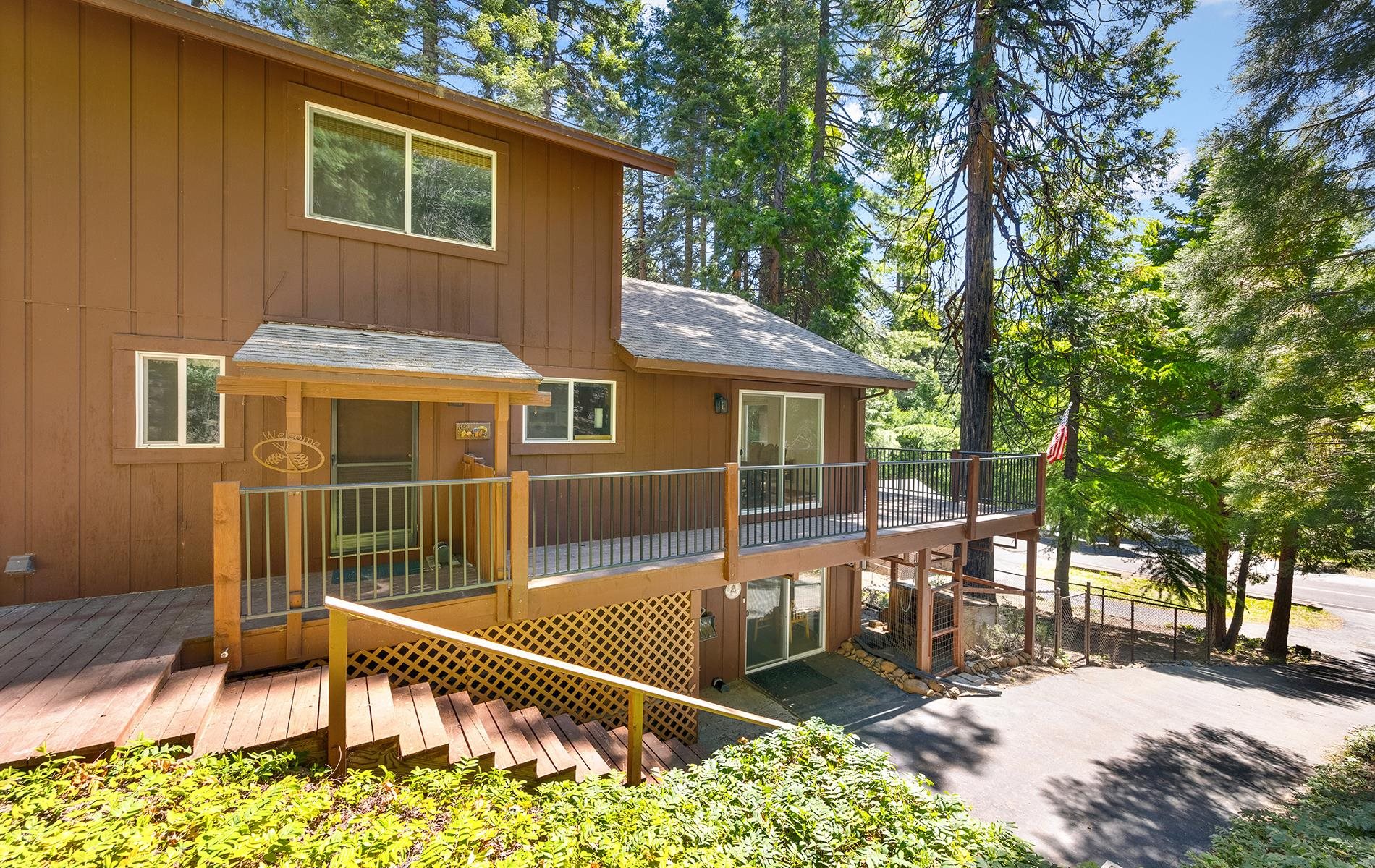603 Lake Ridge Road, Lake Almanor, Texas image 2