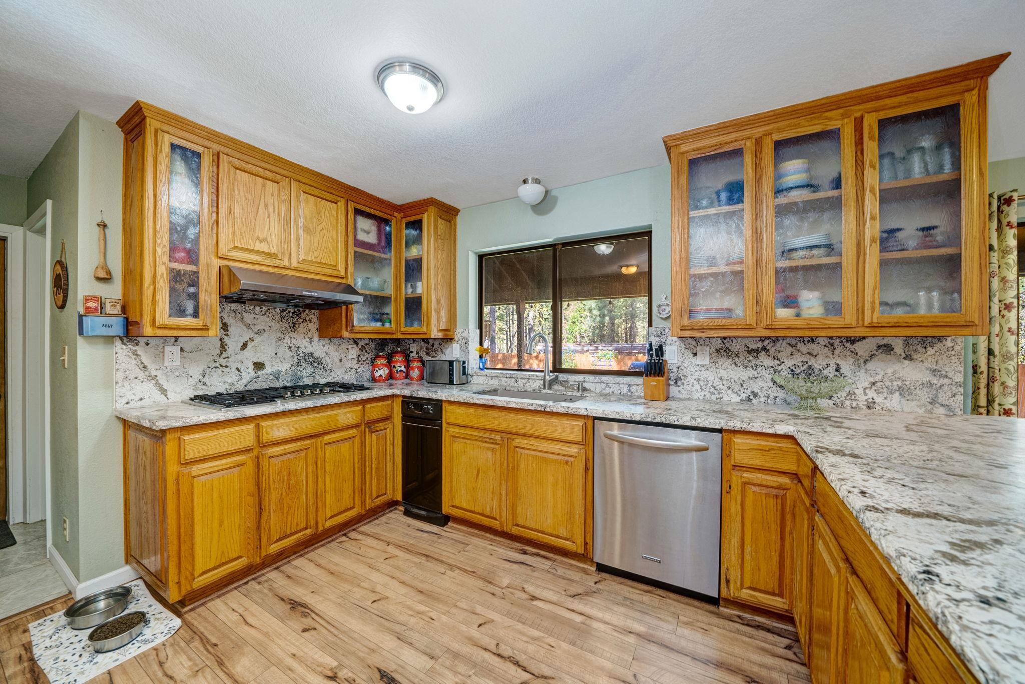 6880 Sylvan Road, Portola, Texas image 4