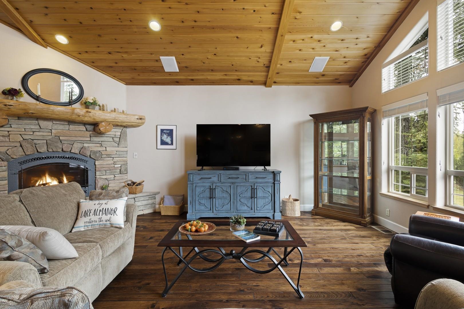 169 W Highwood Circle, Lake Almanor, New Mexico image 6