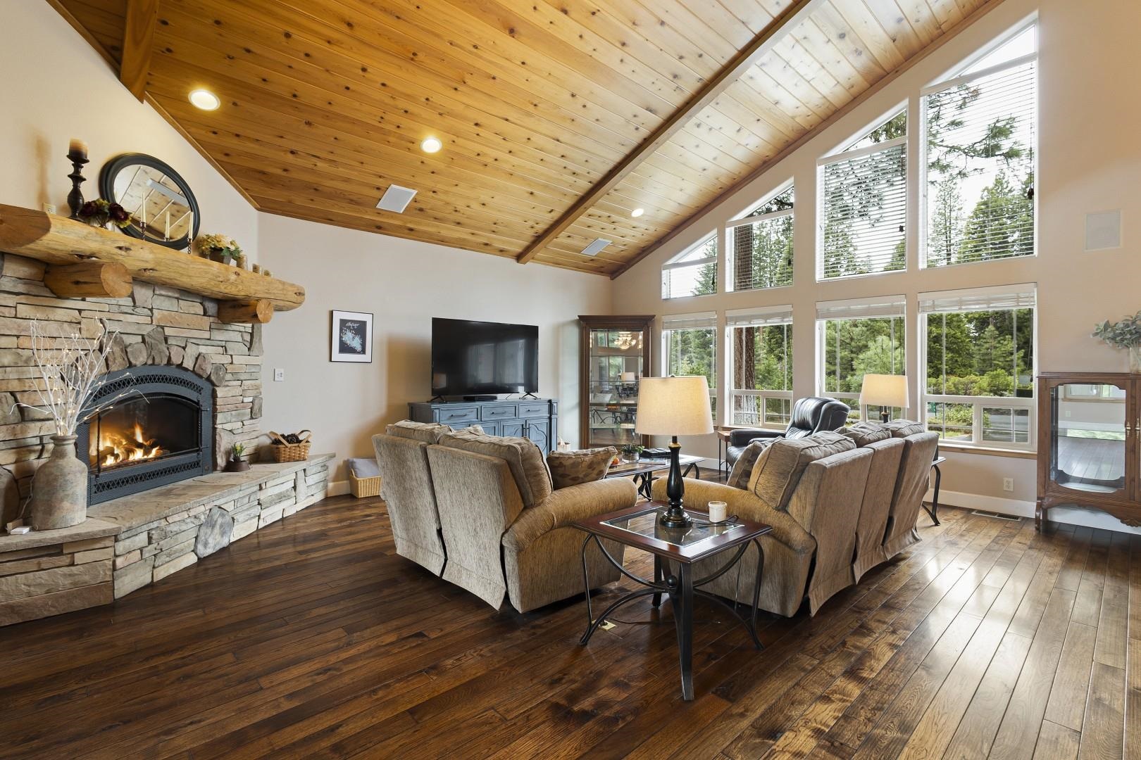 169 W Highwood Circle, Lake Almanor, New Mexico image 3