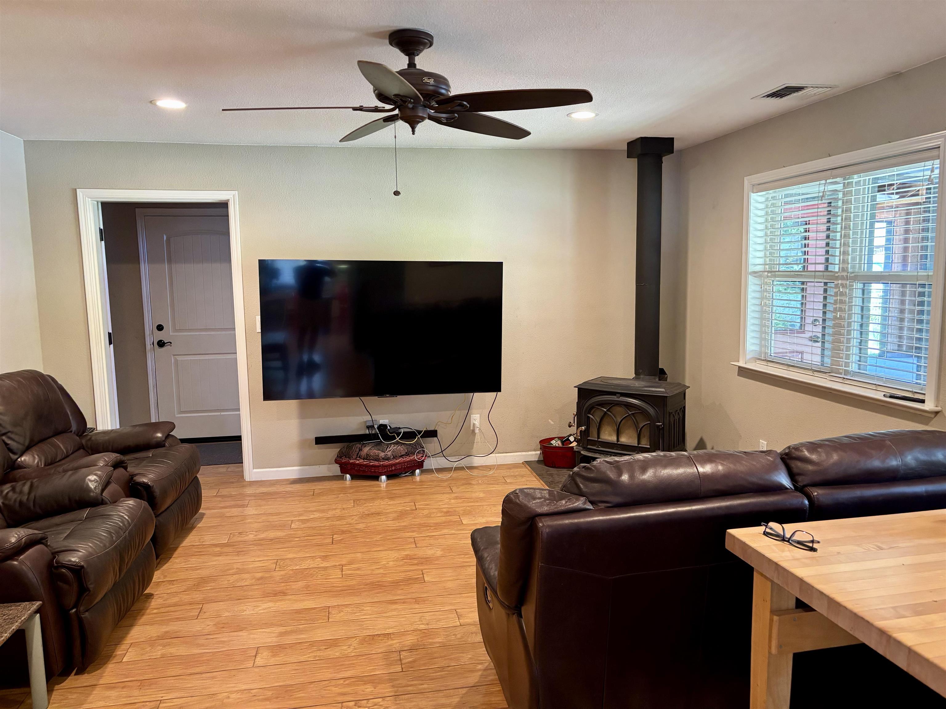 622 Pehar Road, Chesterfield, Ohio image 2