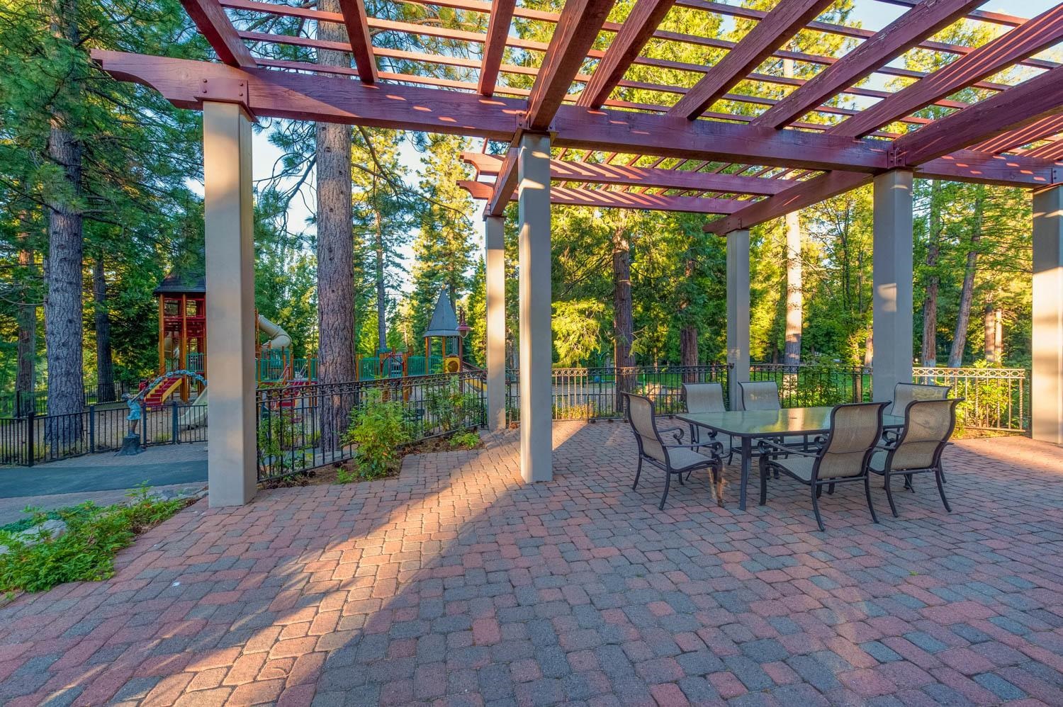 162 Blue Fox Drive, Lake Almanor, Texas image 6