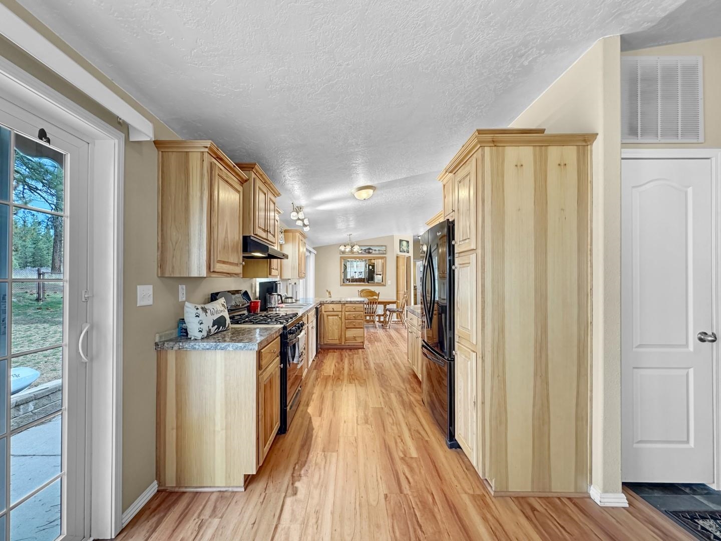 481 E Quincy Avenue, Portola, California image 18