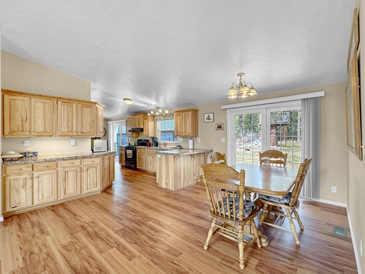 481 E Quincy Avenue, Portola, California image 13