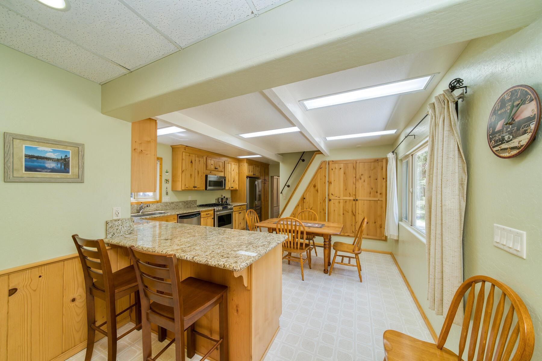 809 W Countryman Drive, Bucks Lake, Texas image 11