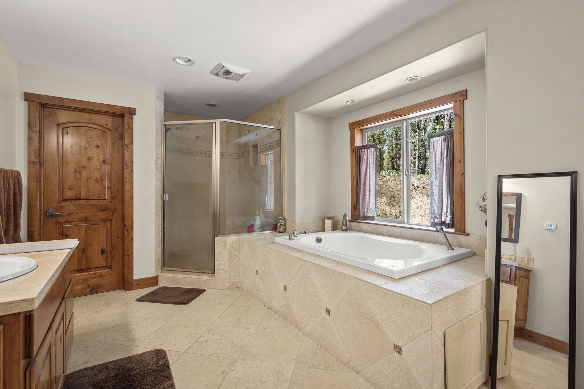 75 Pine Knoll Court, Portola, Ohio image 13