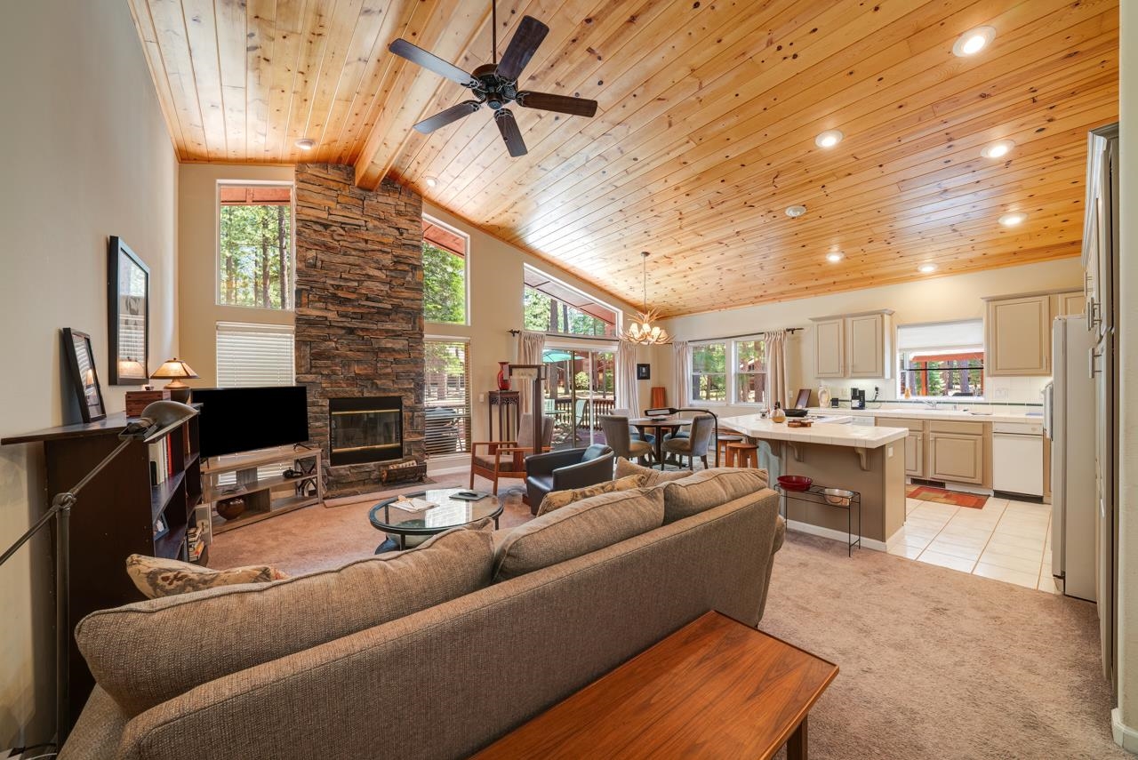 208 Deer Creek Crossing, Clio, California image 4