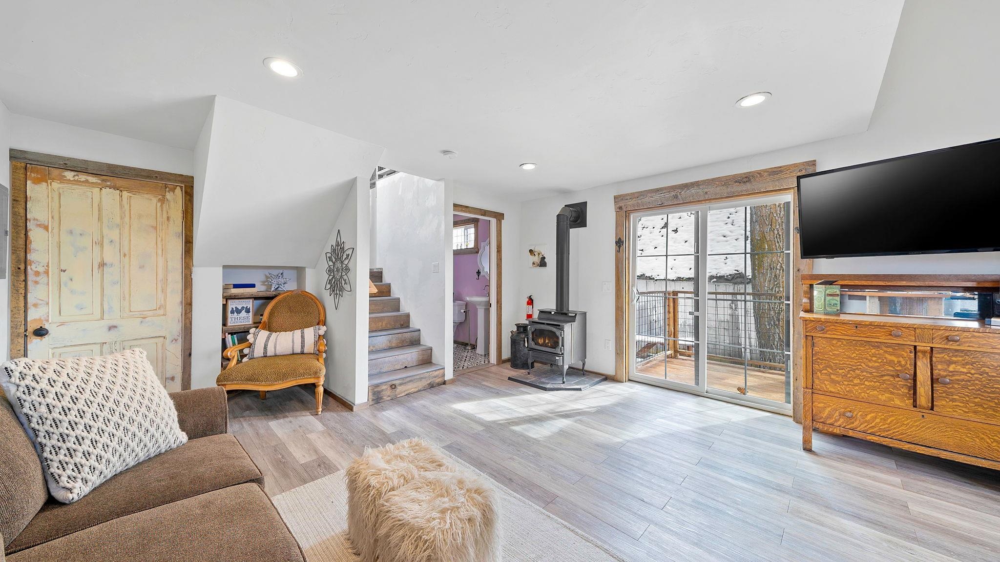 200 E Main Street, Sierraville, California image 30