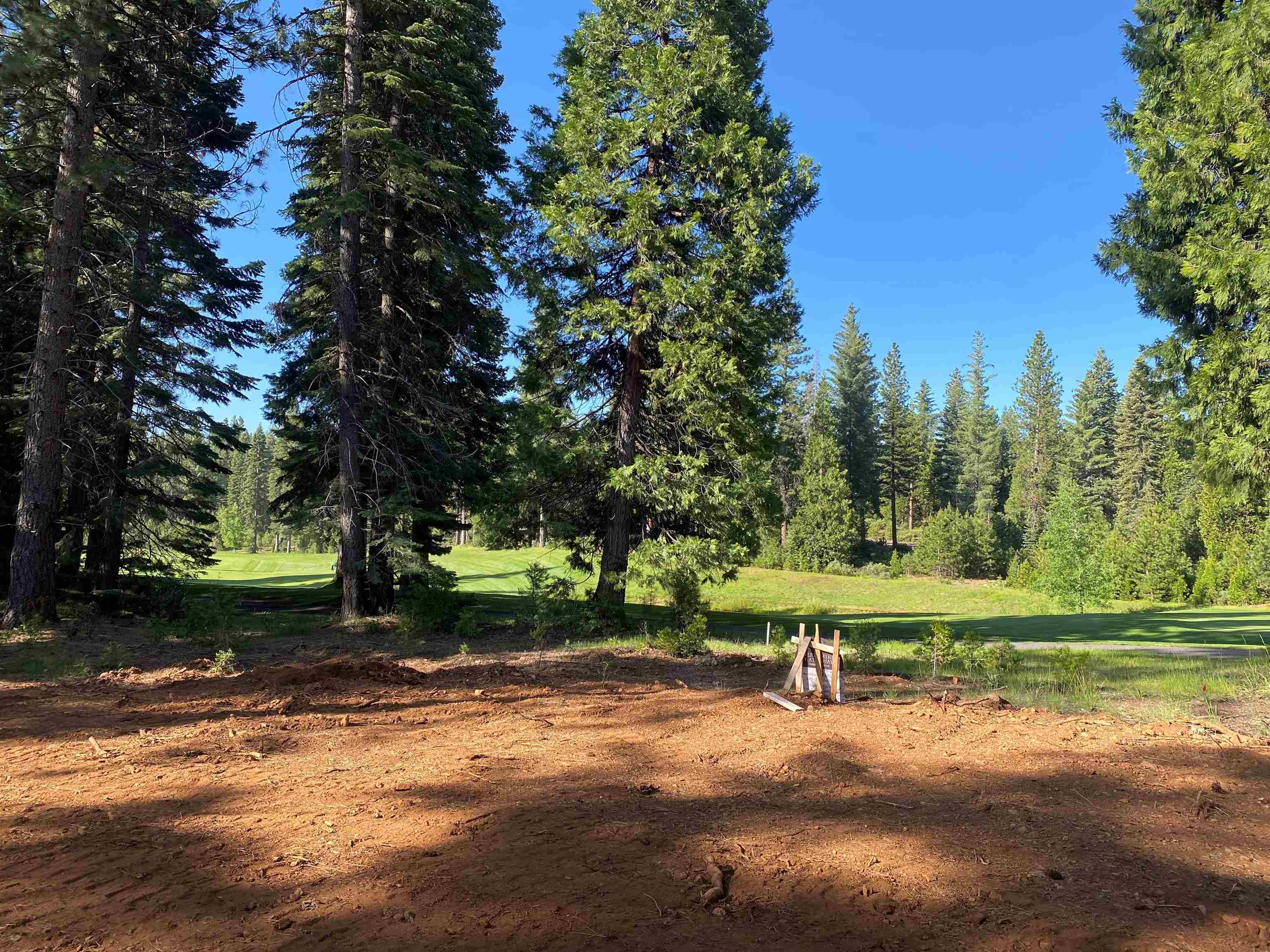 Lake Almanor, California 96137, United States, 3 Bedrooms Bedrooms, ,3 BathroomsBathrooms,Residential,Active,133514