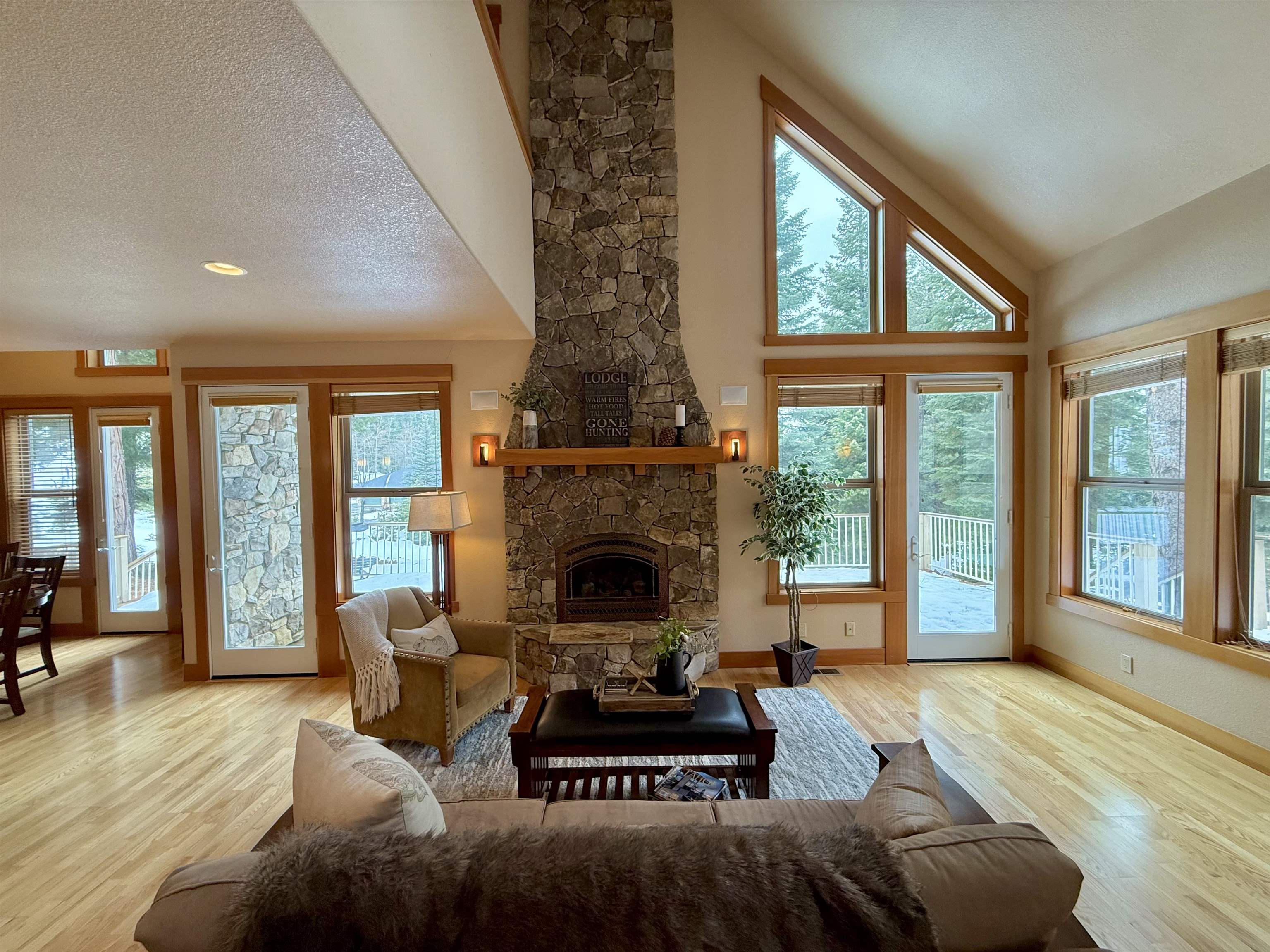 232 Dinsmore Drive, Lake Almanor, New Mexico image 5