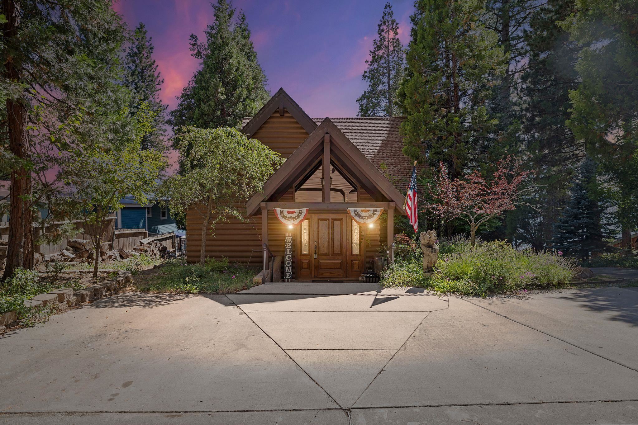 Lake Almanor, California 96137, United States, 3 Bedrooms Bedrooms, ,3 BathroomsBathrooms,Residential,Active,184439