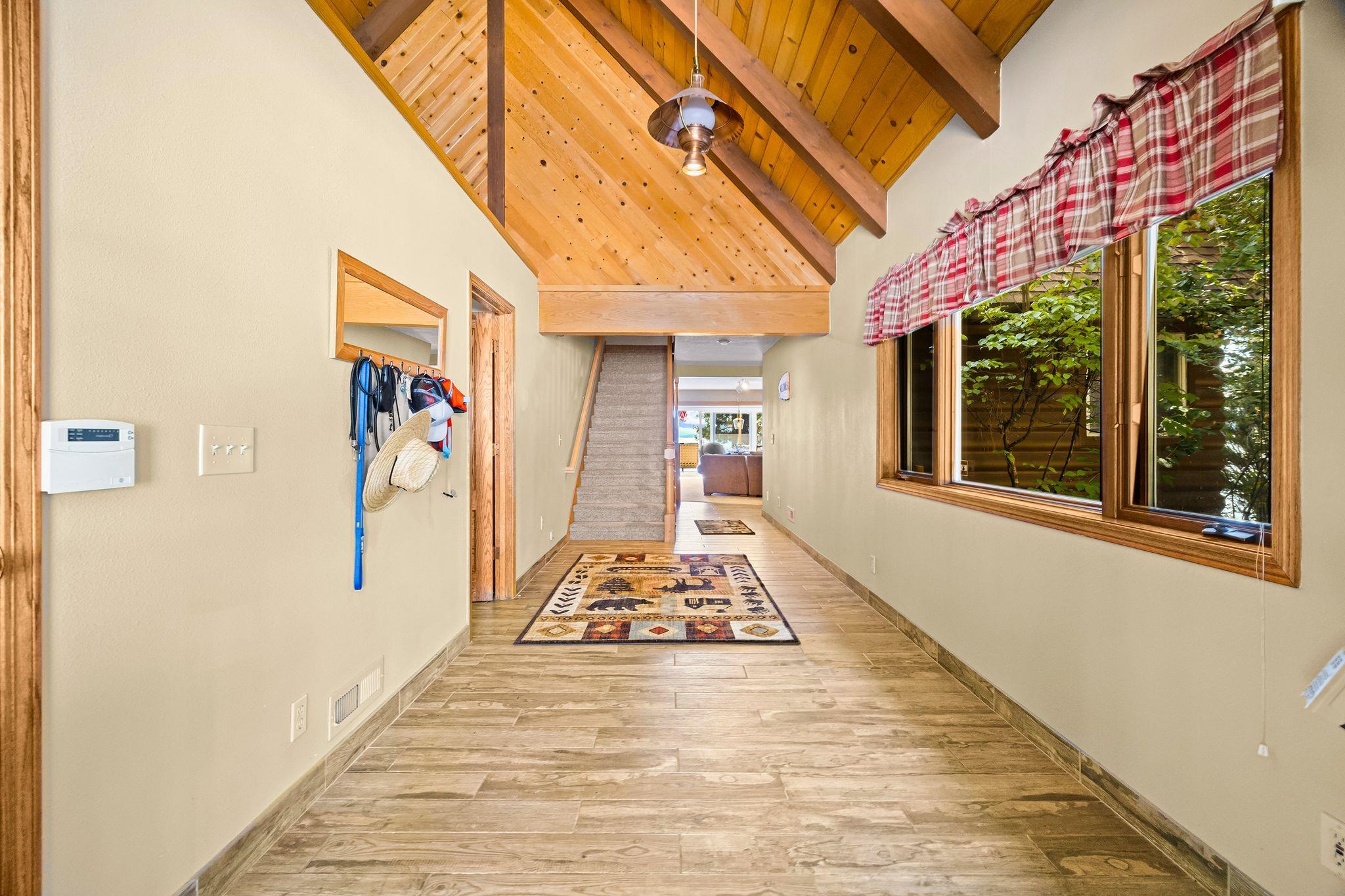 Lake Almanor, California 96137, United States, 3 Bedrooms Bedrooms, ,3 BathroomsBathrooms,Residential,Active,184439