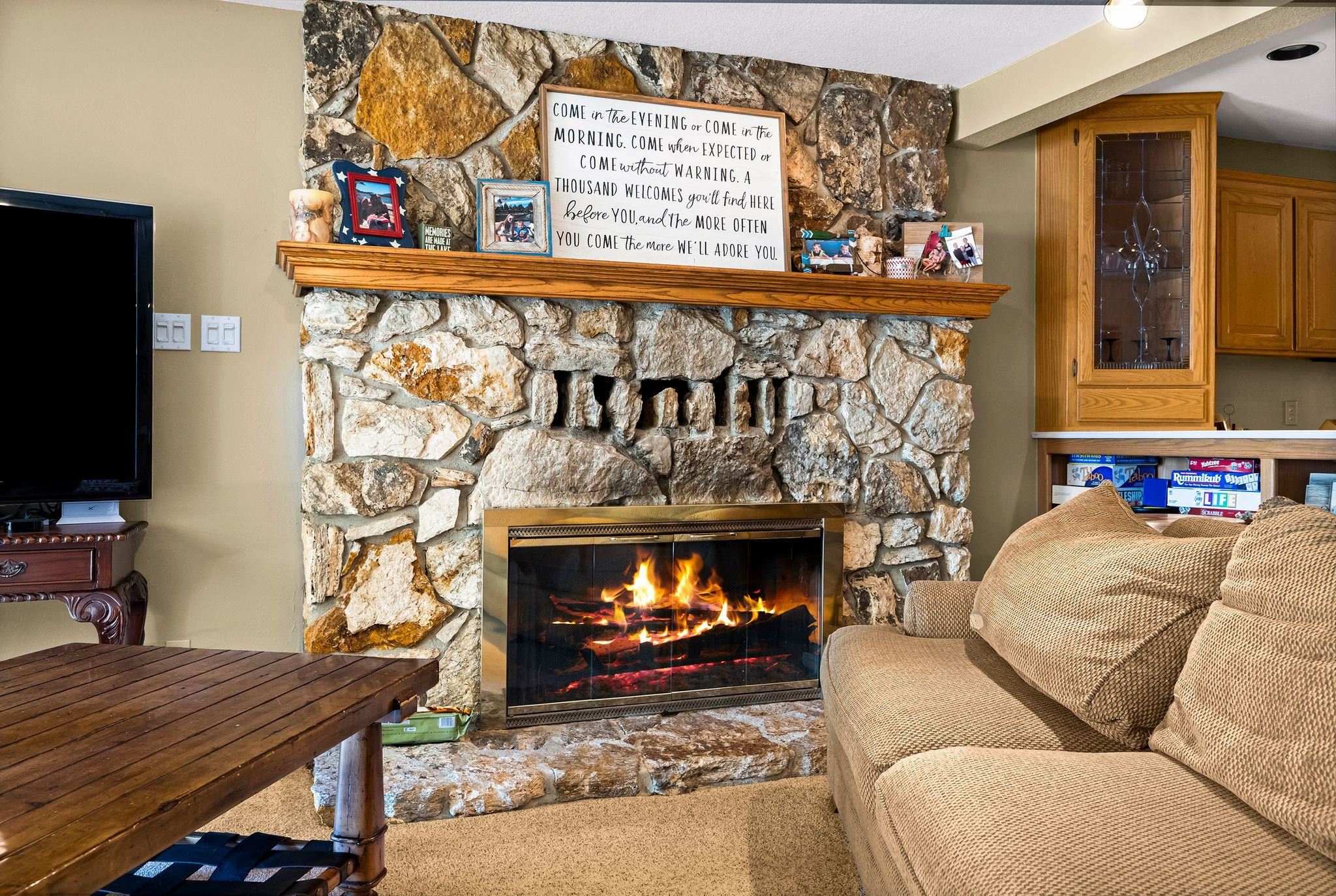 Lake Almanor, California 96137, United States, 3 Bedrooms Bedrooms, ,3 BathroomsBathrooms,Residential,Active,184439