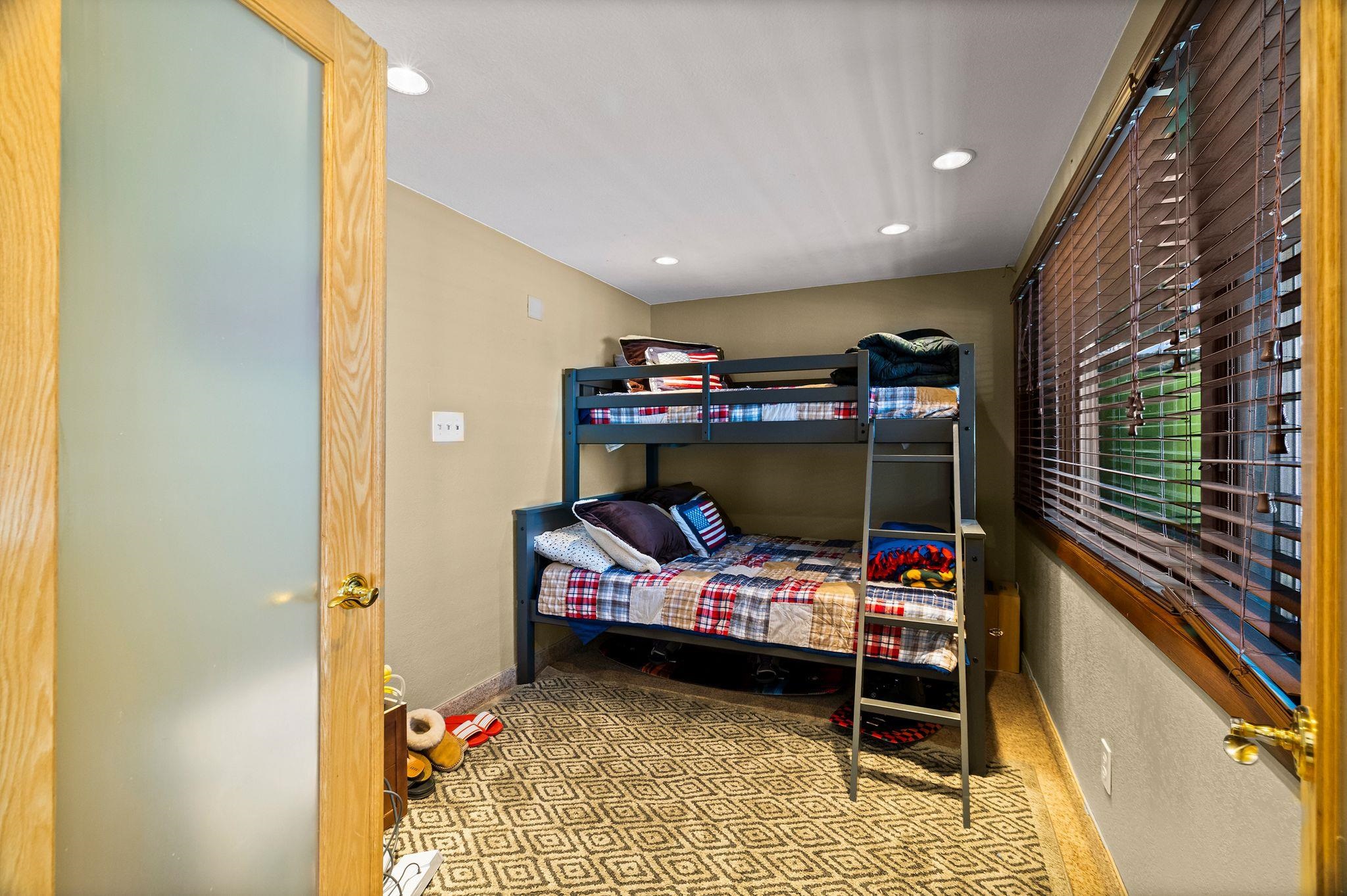 Lake Almanor, California 96137, United States, 3 Bedrooms Bedrooms, ,3 BathroomsBathrooms,Residential,Active,184439