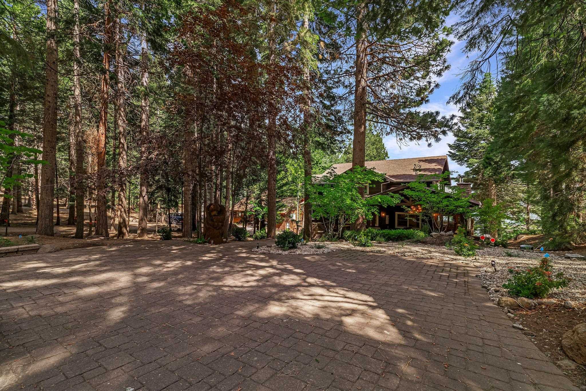 Lake Almanor, California 96137, United States, 4 Bedrooms Bedrooms, ,4 BathroomsBathrooms,Residential,Active,157695