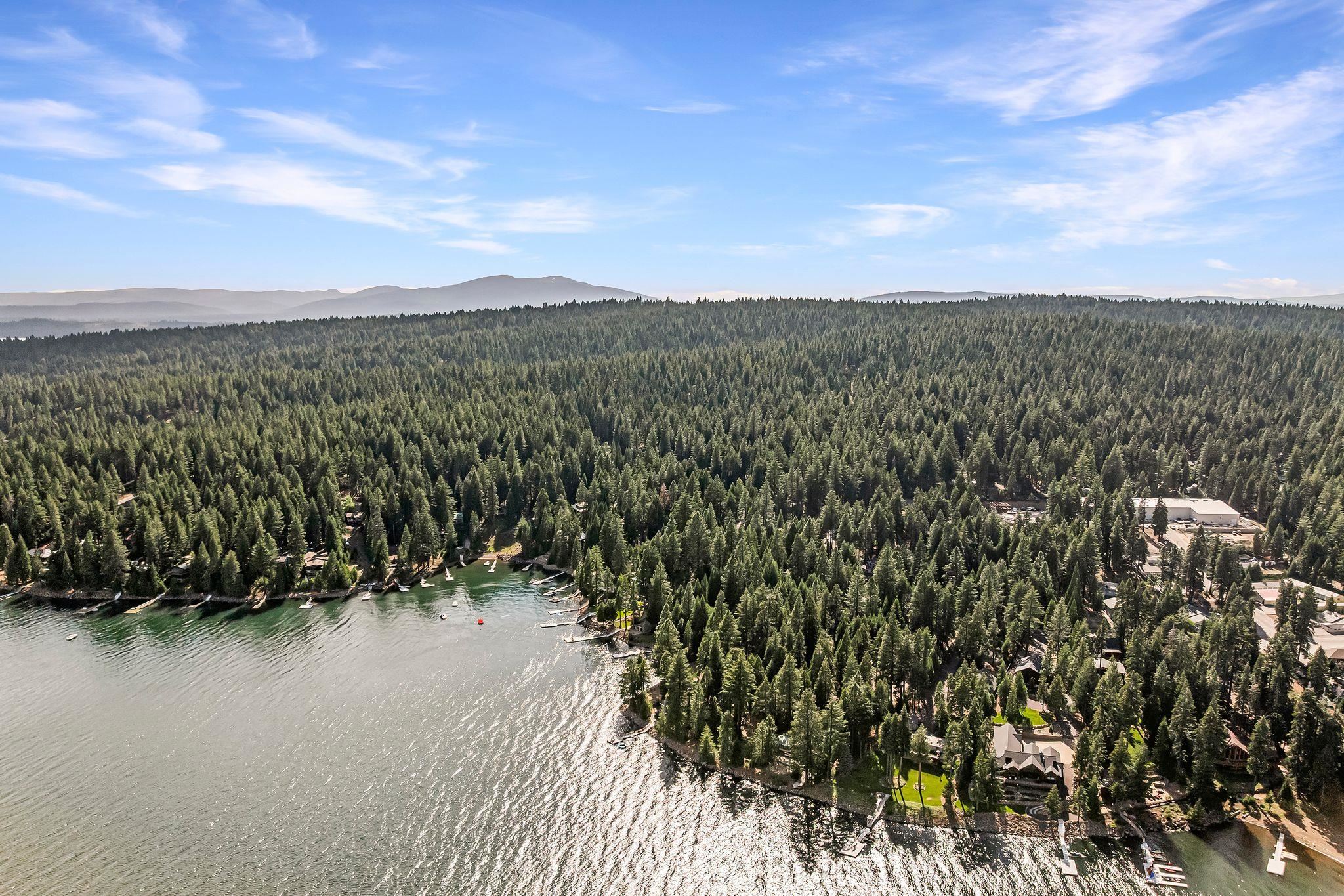 Lake Almanor, California 96137, United States, 4 Bedrooms Bedrooms, ,4 BathroomsBathrooms,Residential,Active,157695