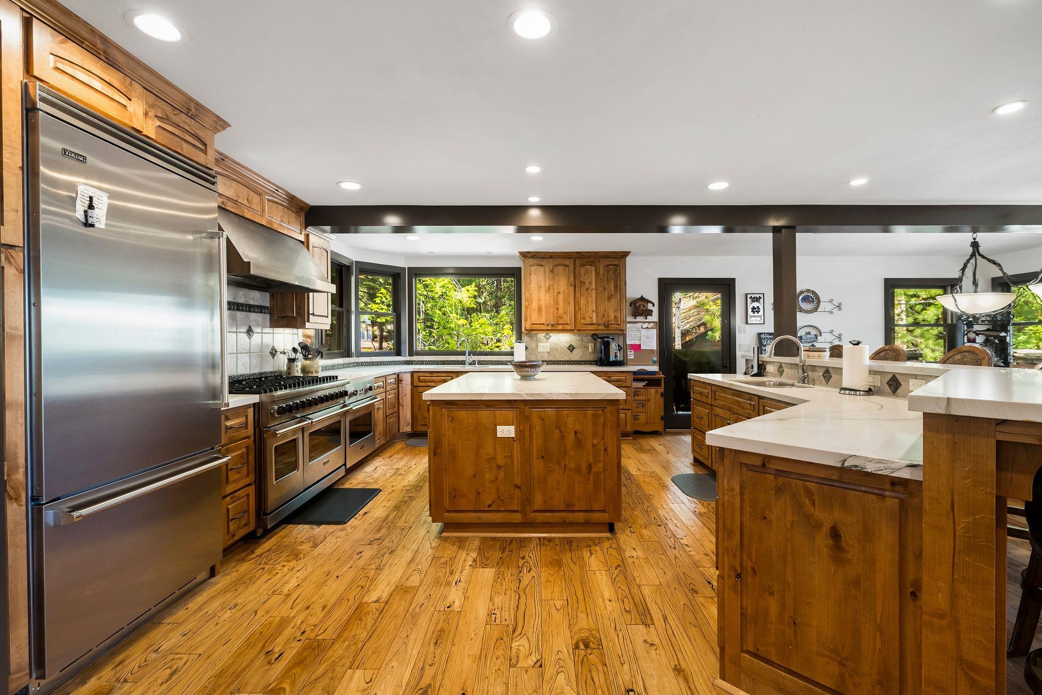 Lake Almanor, California 96137, United States, 4 Bedrooms Bedrooms, ,4 BathroomsBathrooms,Residential,Active,157695