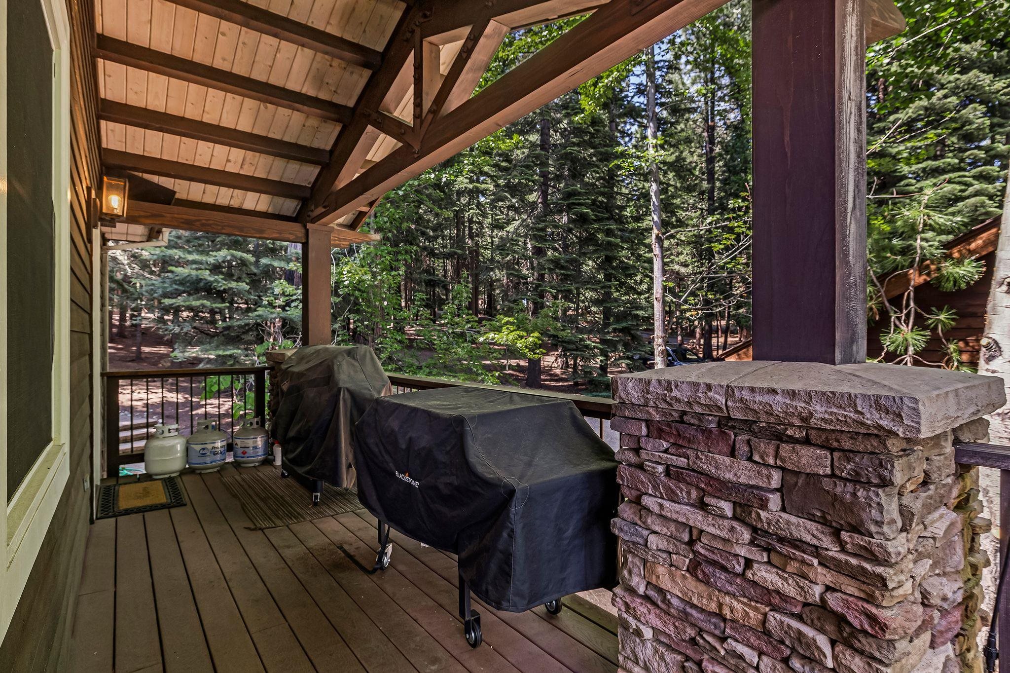 Lake Almanor, California 96137, United States, 4 Bedrooms Bedrooms, ,4 BathroomsBathrooms,Residential,Active,157695