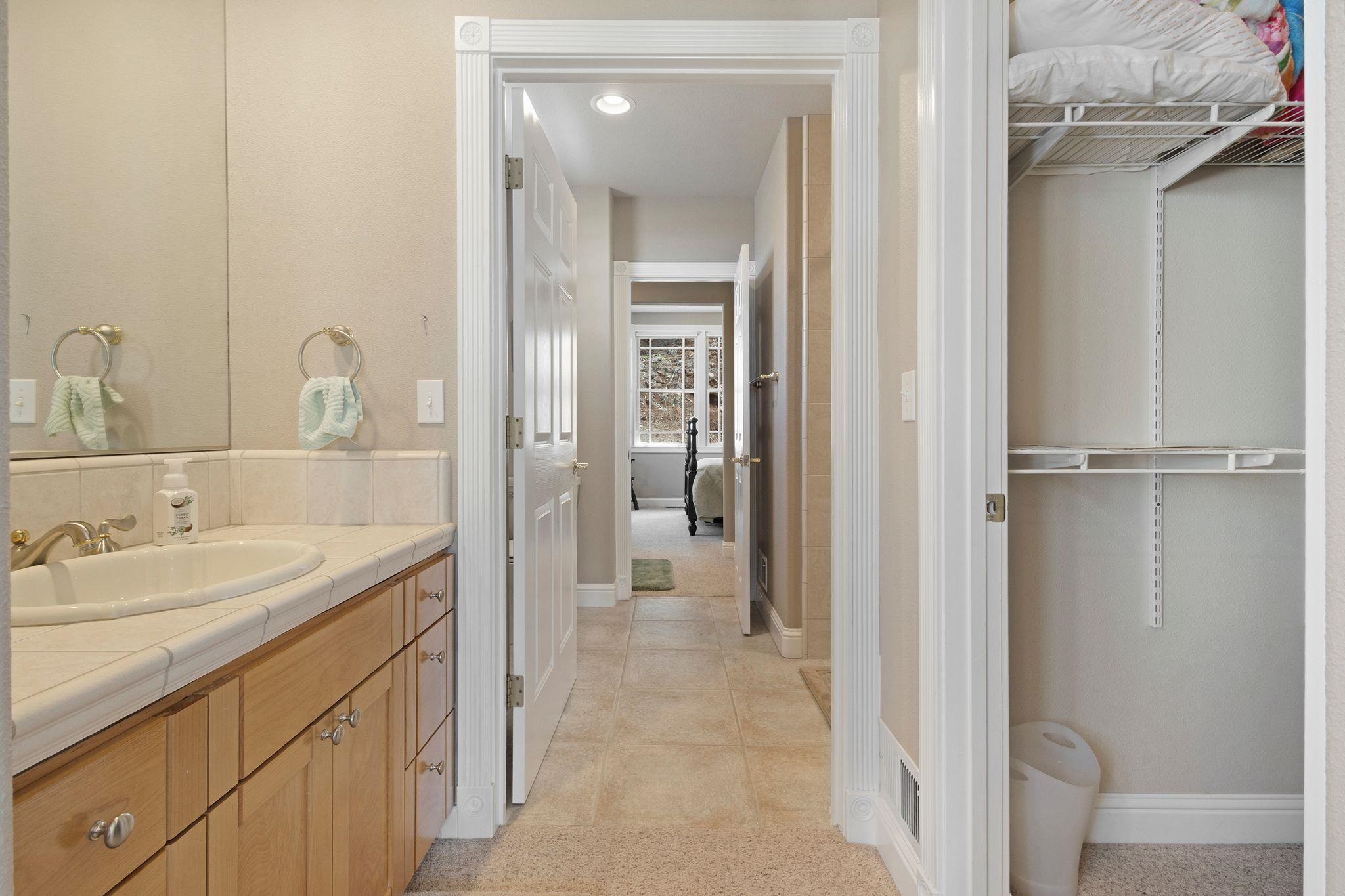 Lake Almanor West, California 96020, United States, 4 Bedrooms Bedrooms, ,3 BathroomsBathrooms,Residential,Active,106440