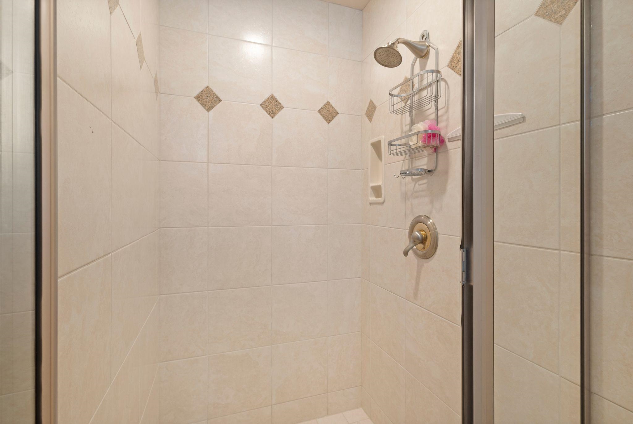 Lake Almanor West, California 96020, United States, 4 Bedrooms Bedrooms, ,3 BathroomsBathrooms,Residential,Active,106440