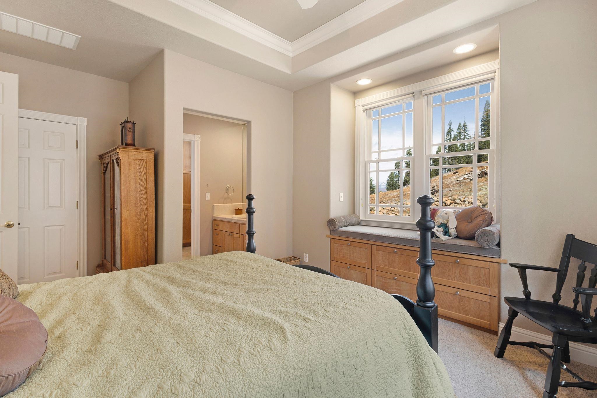 Lake Almanor West, California 96020, United States, 4 Bedrooms Bedrooms, ,3 BathroomsBathrooms,Residential,Active,106440