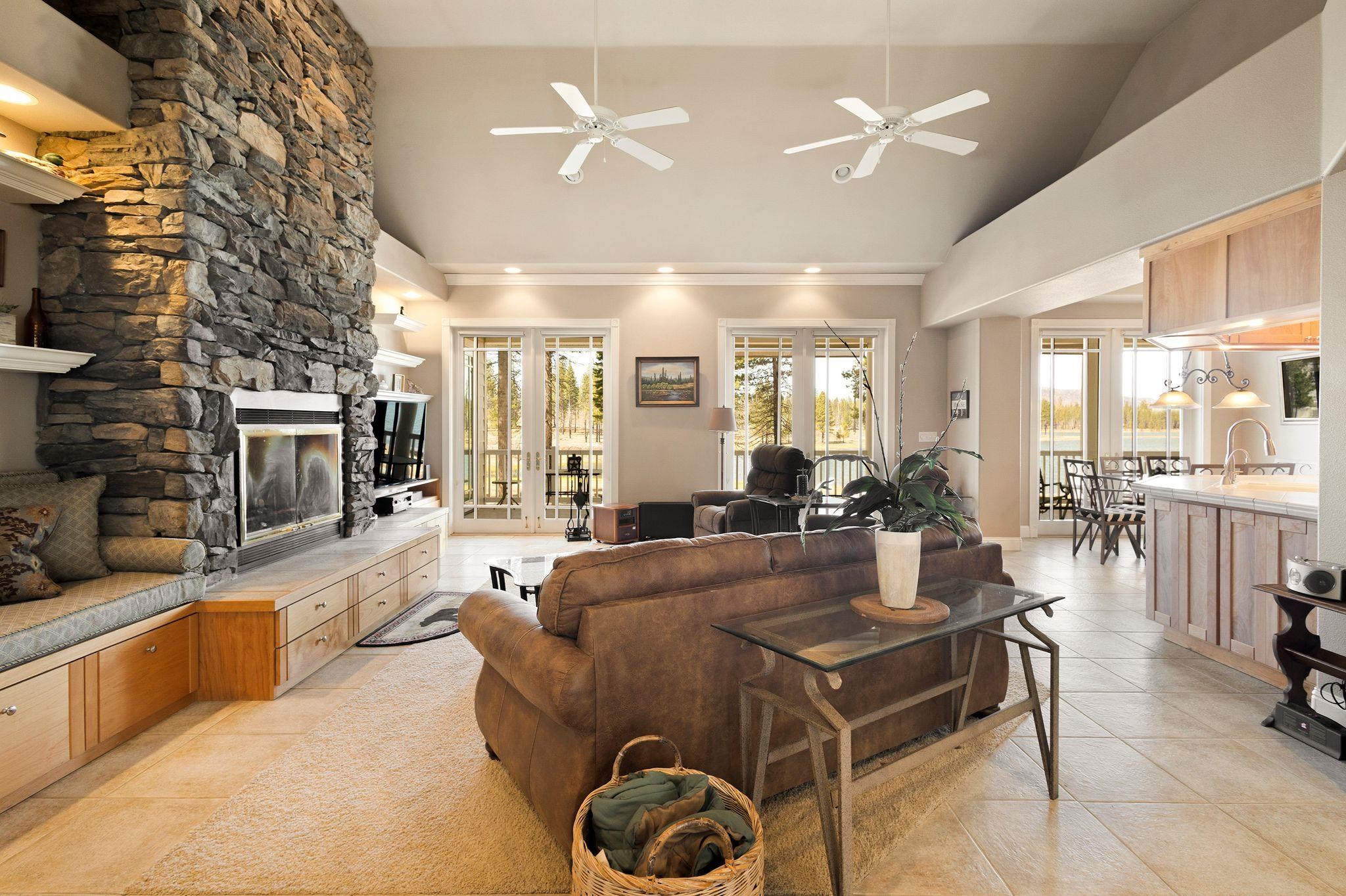 Lake Almanor West, California 96020, United States, 4 Bedrooms Bedrooms, ,3 BathroomsBathrooms,Residential,Active,106440