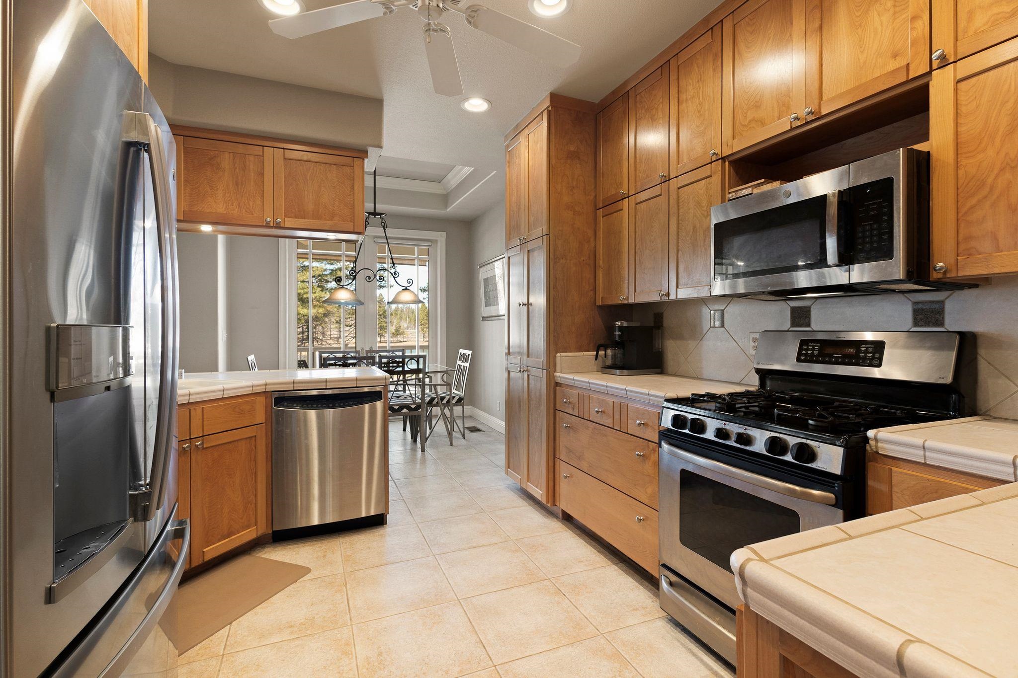 Lake Almanor West, California 96020, United States, 4 Bedrooms Bedrooms, ,3 BathroomsBathrooms,Residential,Active,106440