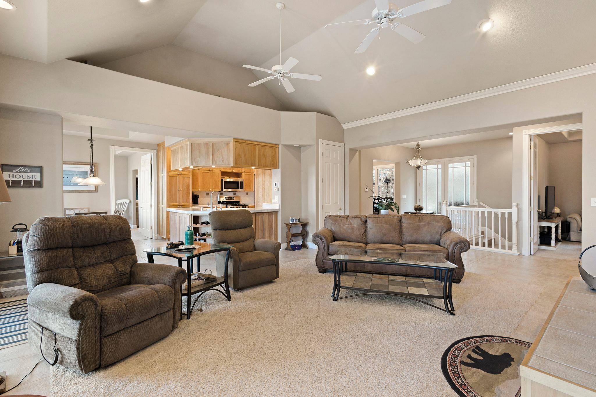 Lake Almanor West, California 96020, United States, 4 Bedrooms Bedrooms, ,3 BathroomsBathrooms,Residential,Active,106440