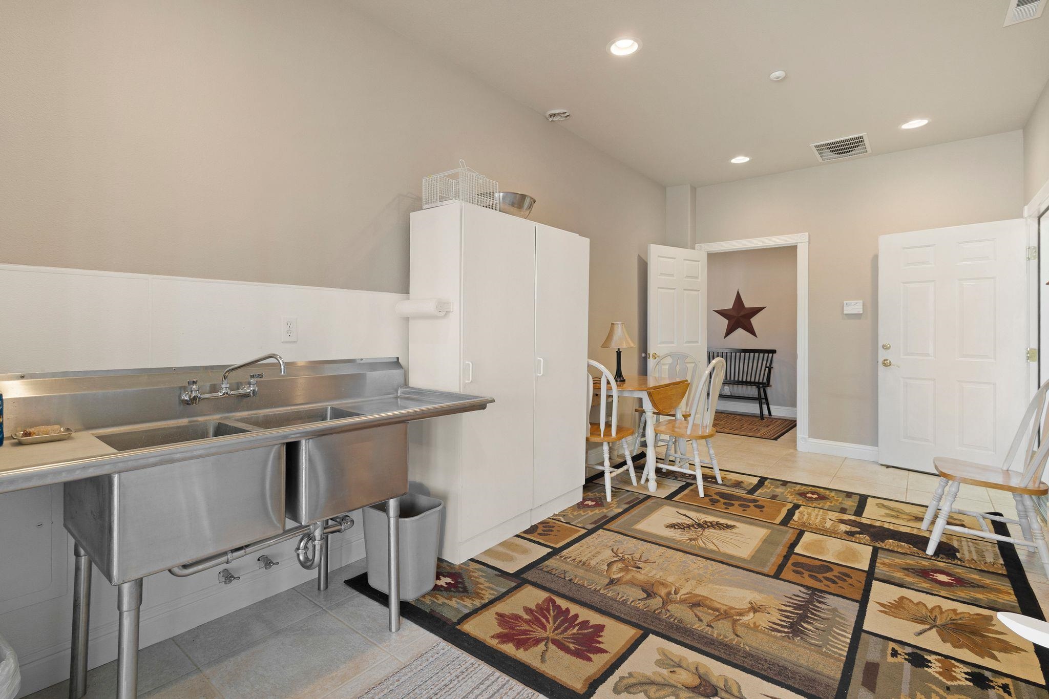 Lake Almanor West, California 96020, United States, 4 Bedrooms Bedrooms, ,3 BathroomsBathrooms,Residential,Active,106440