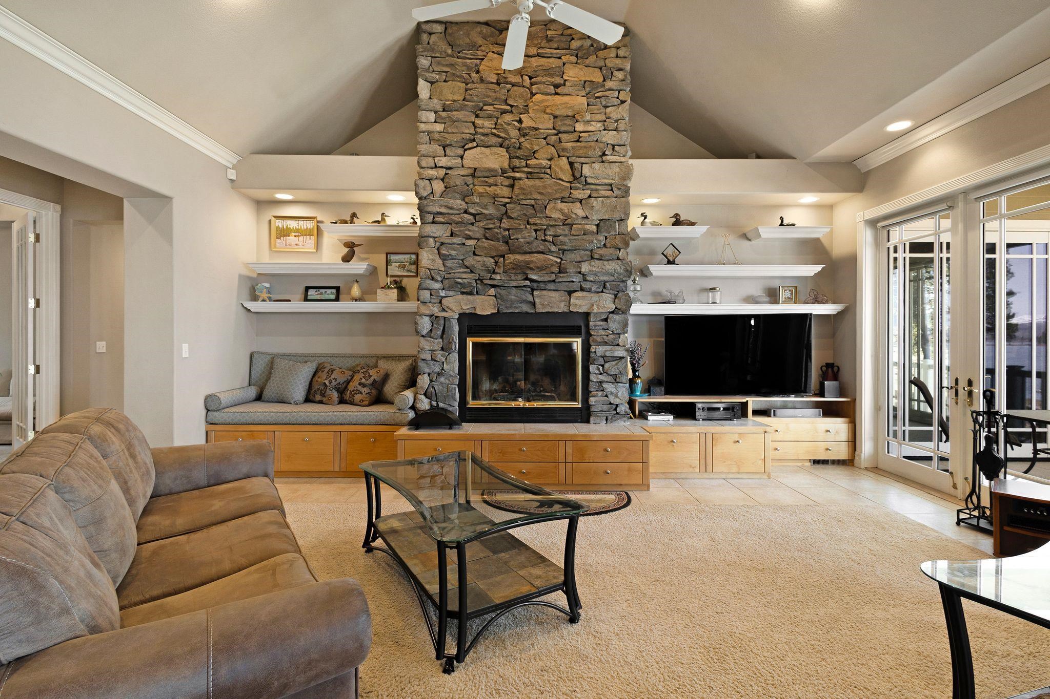 Lake Almanor West, California 96020, United States, 4 Bedrooms Bedrooms, ,3 BathroomsBathrooms,Residential,Active,106440