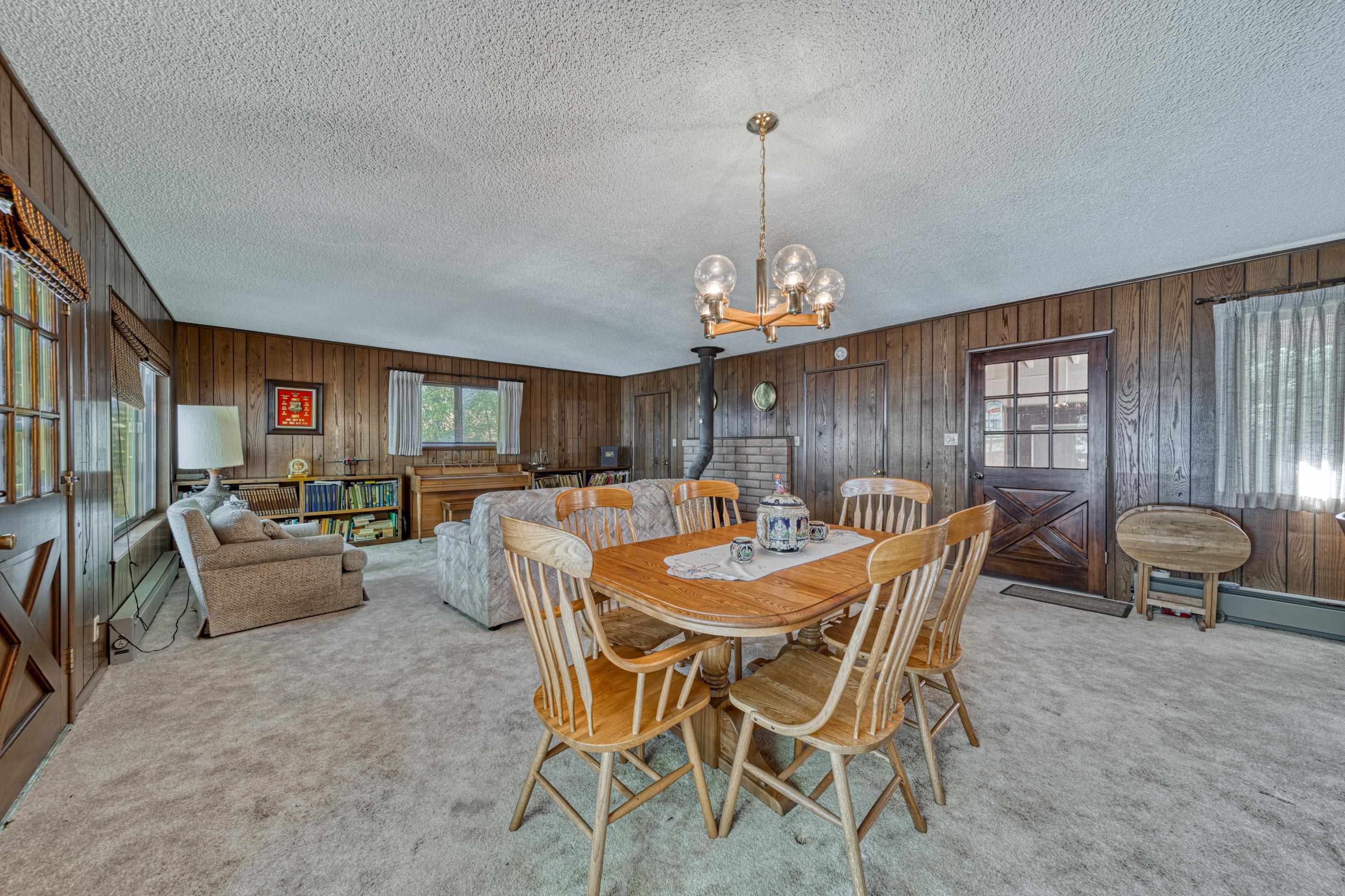 Lake Almanor, California 96137, United States, 3 Bedrooms Bedrooms, ,2 BathroomsBathrooms,Residential,Active,104650