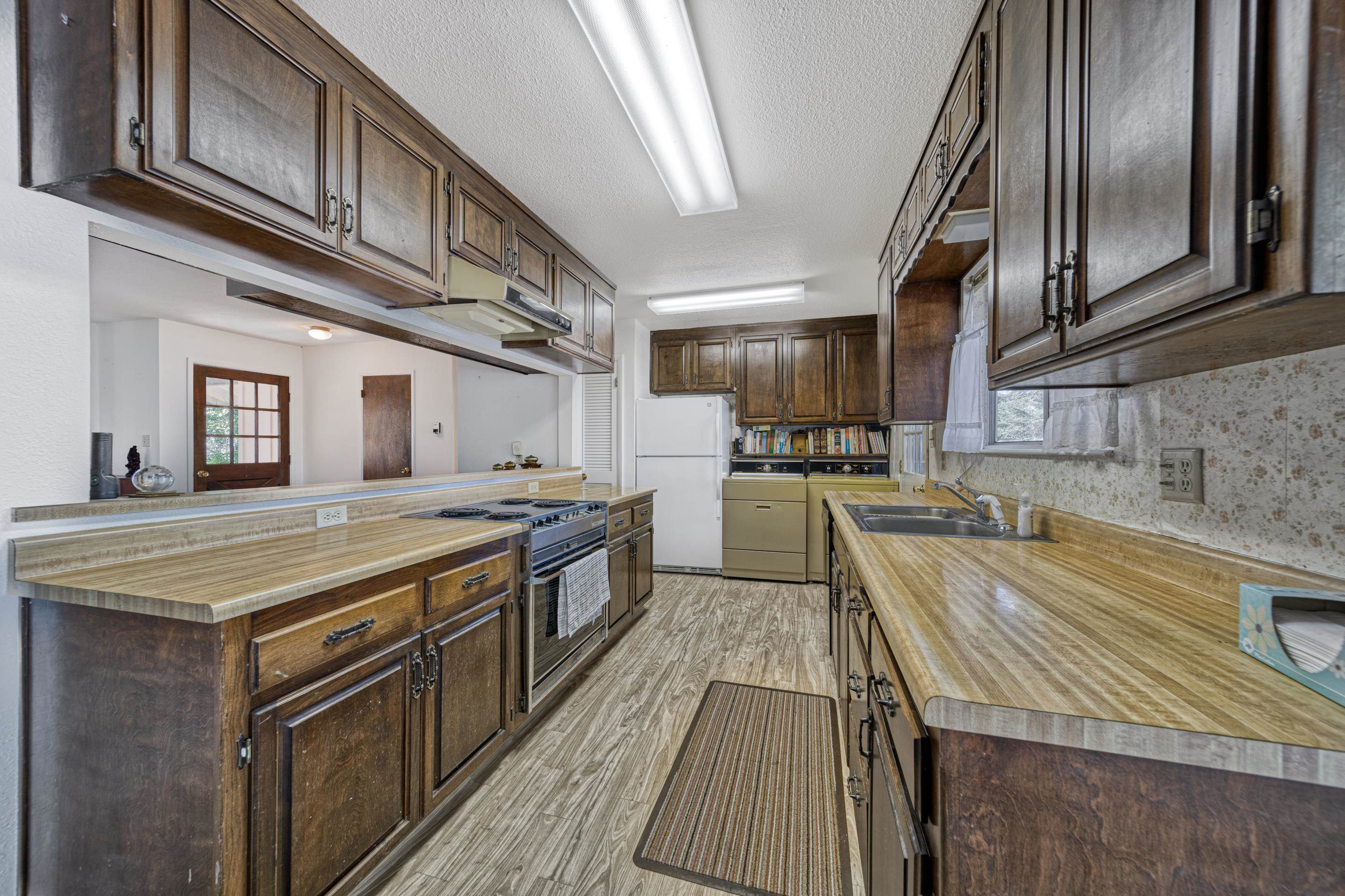 Lake Almanor, California 96137, United States, 3 Bedrooms Bedrooms, ,2 BathroomsBathrooms,Residential,Active,104650