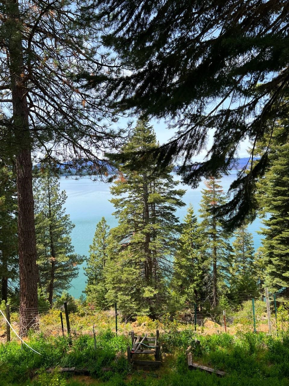 Lake Almanor, California 96137, United States, 3 Bedrooms Bedrooms, ,2 BathroomsBathrooms,Residential,Active,104650