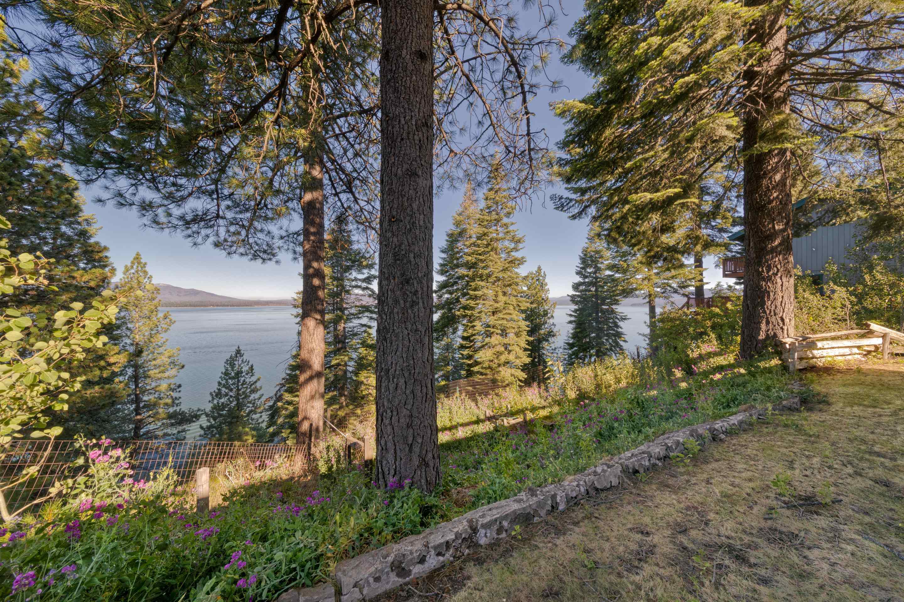 Lake Almanor, California 96137, United States, 3 Bedrooms Bedrooms, ,2 BathroomsBathrooms,Residential,Active,104650