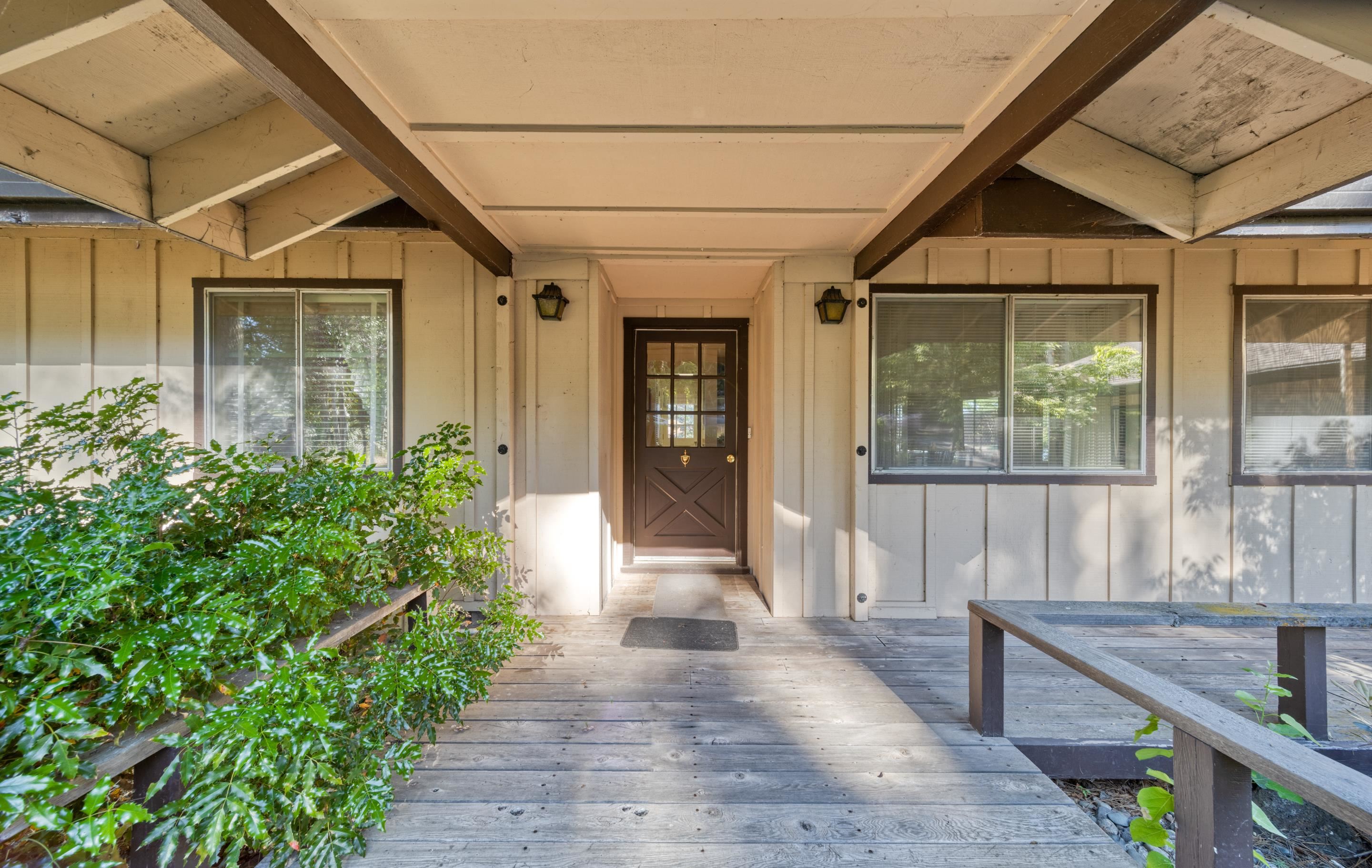 Lake Almanor, California 96137, United States, 3 Bedrooms Bedrooms, ,2 BathroomsBathrooms,Residential,Active,104650