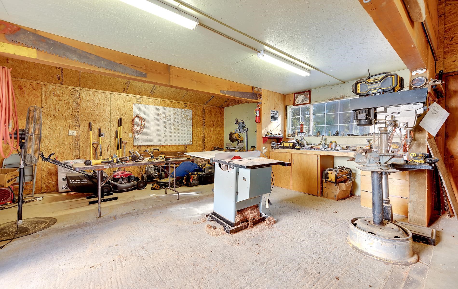 6878 Almanor Lake Estates Drive, Lake Almanor, Texas image 37