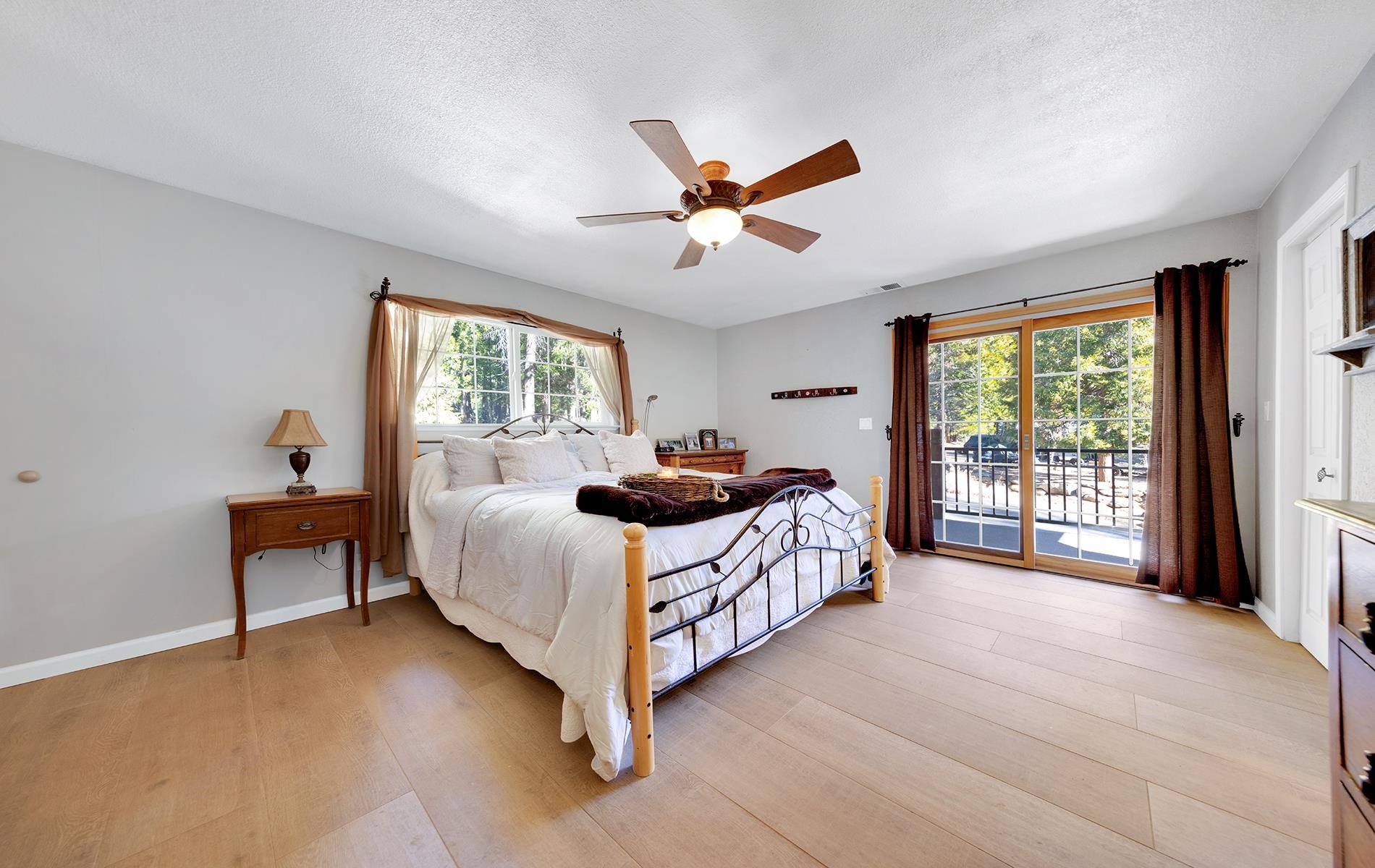 6878 Almanor Lake Estates Drive, Lake Almanor, Texas image 16