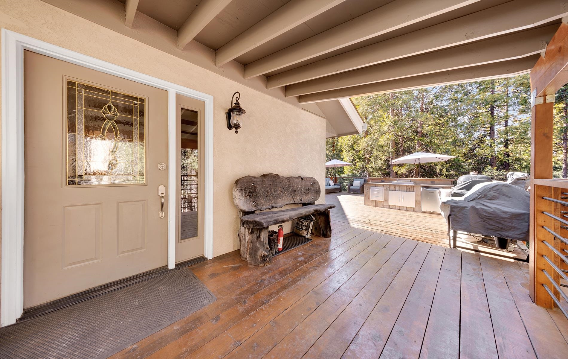 6878 Almanor Lake Estates Drive, Lake Almanor, Texas image 3