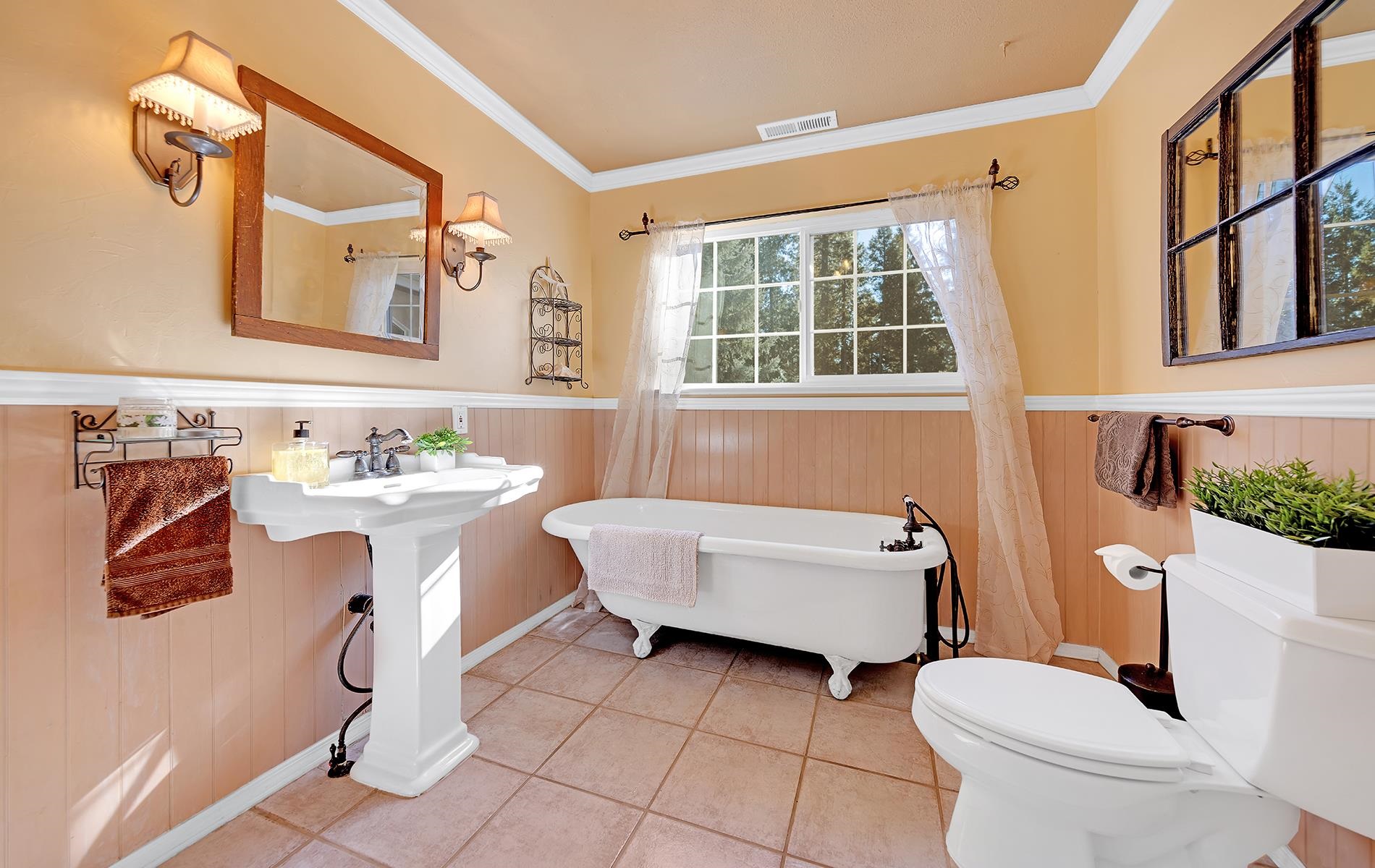 6878 Almanor Lake Estates Drive, Lake Almanor, Texas image 19