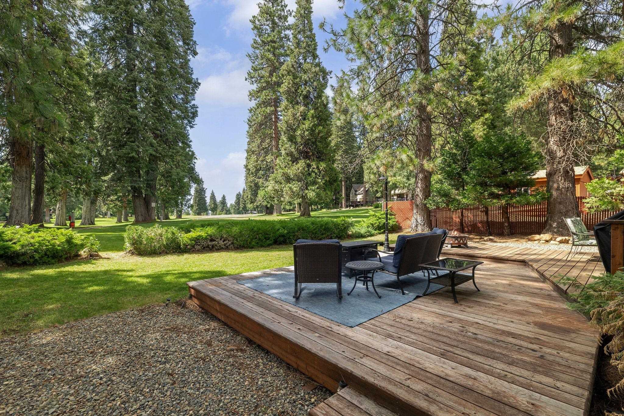 Lake Almanor, California 96137, United States, 3 Bedrooms Bedrooms, ,3 BathroomsBathrooms,Residential,Pending,186902