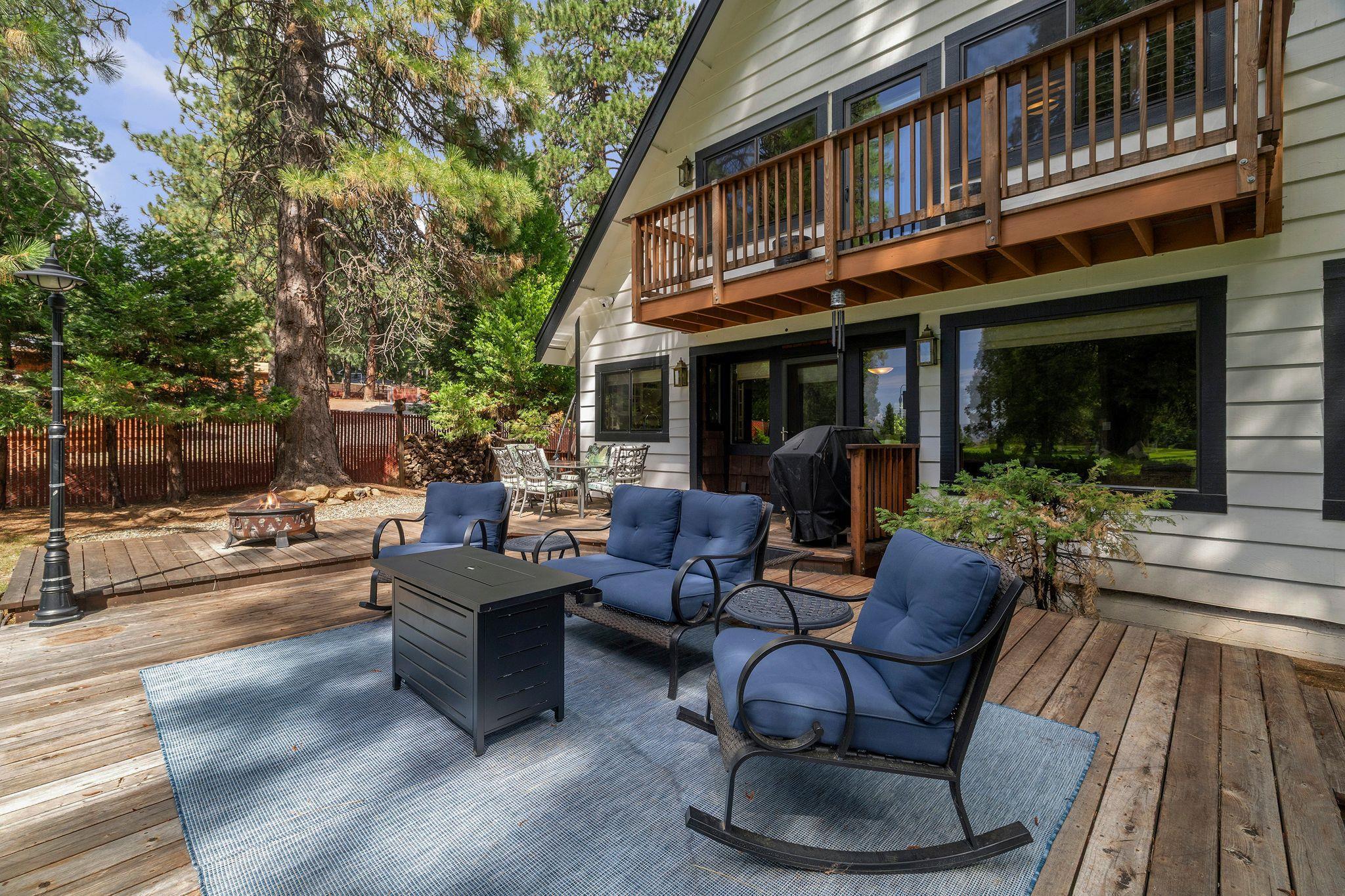 Lake Almanor, California 96137, United States, 3 Bedrooms Bedrooms, ,3 BathroomsBathrooms,Residential,Pending,186902