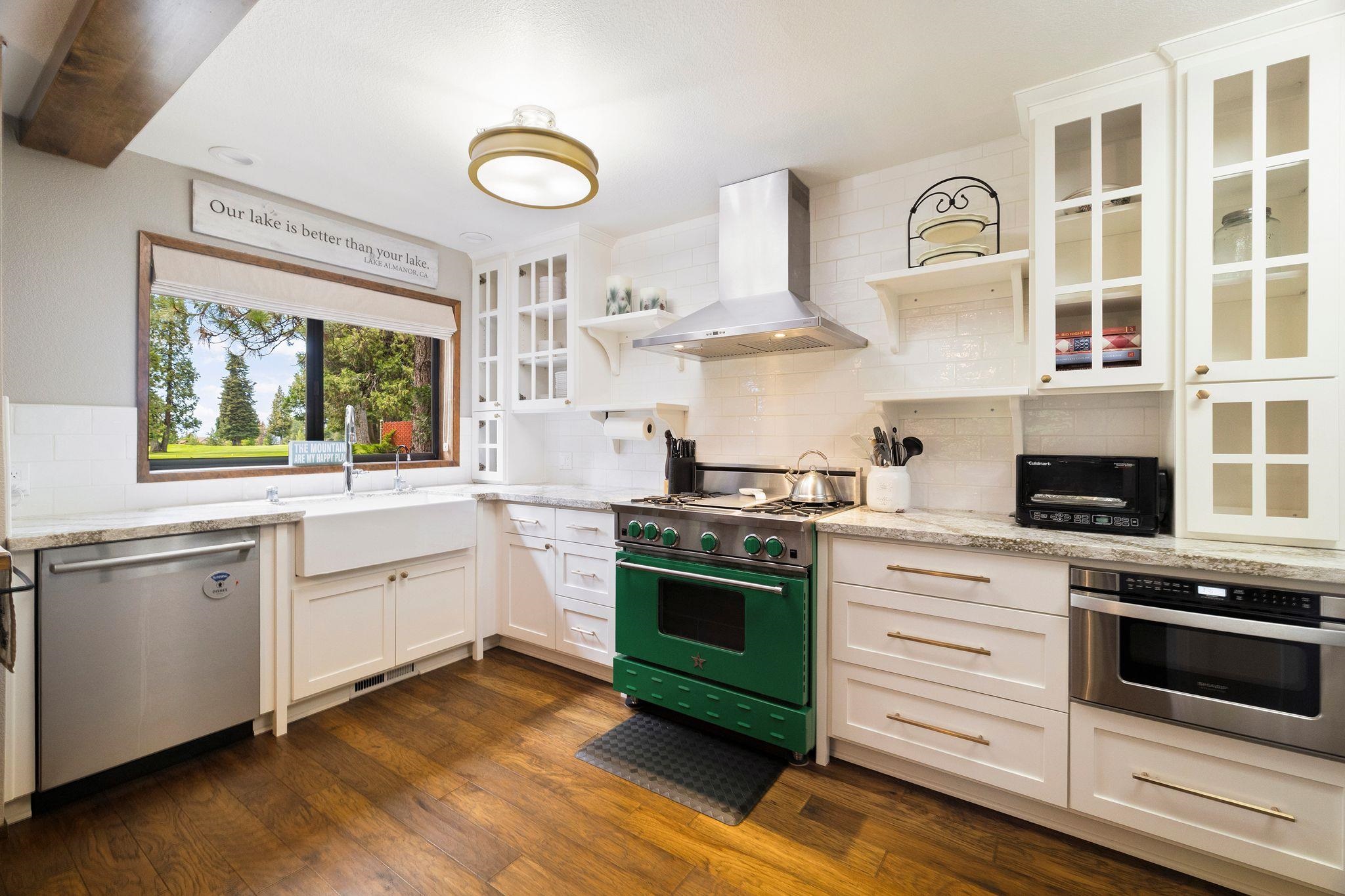 Lake Almanor, California 96137, United States, 3 Bedrooms Bedrooms, ,3 BathroomsBathrooms,Residential,Pending,186902