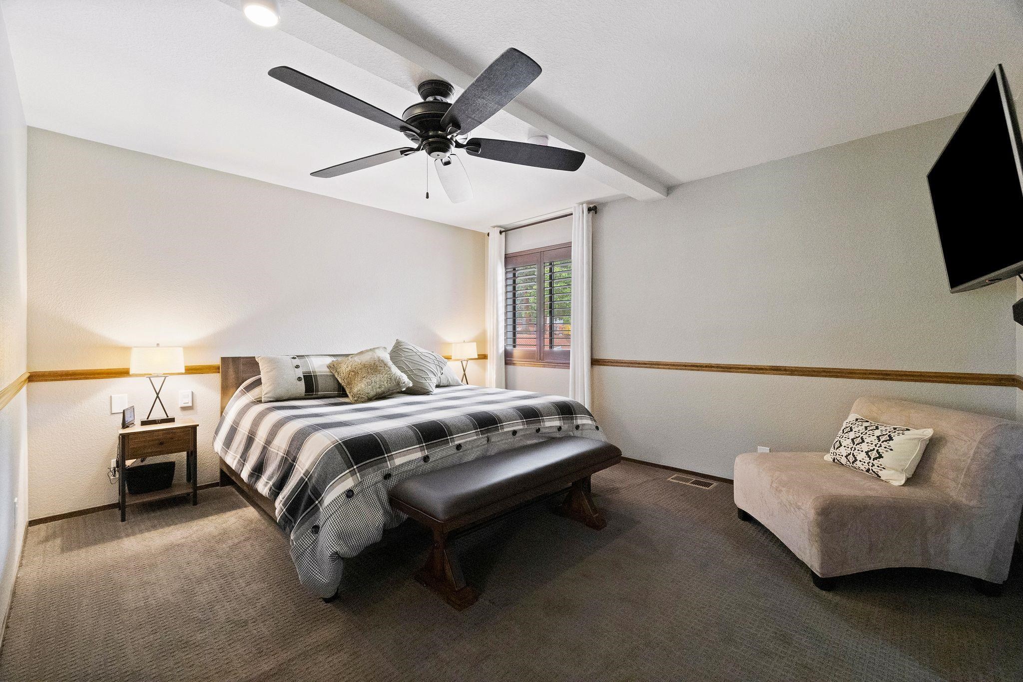 Lake Almanor, California 96137, United States, 3 Bedrooms Bedrooms, ,3 BathroomsBathrooms,Residential,Pending,186902