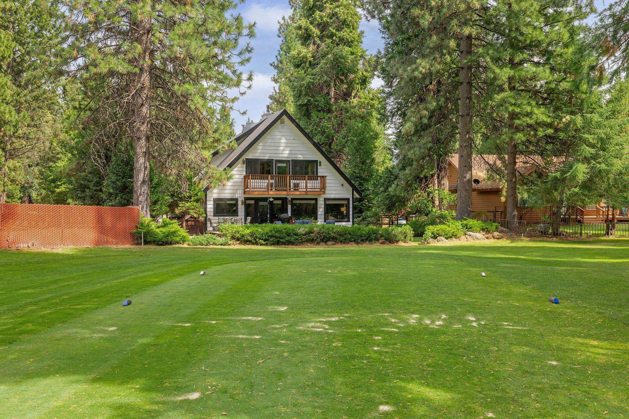 Lake Almanor, California 96137, United States, 3 Bedrooms Bedrooms, ,3 BathroomsBathrooms,Residential,Pending,186902