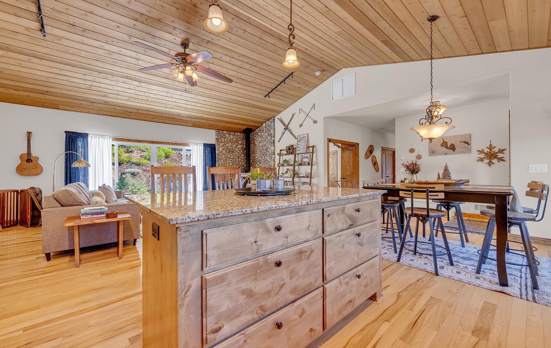 283 S Osprey Loop, Lake Almanor West, New Mexico image 8